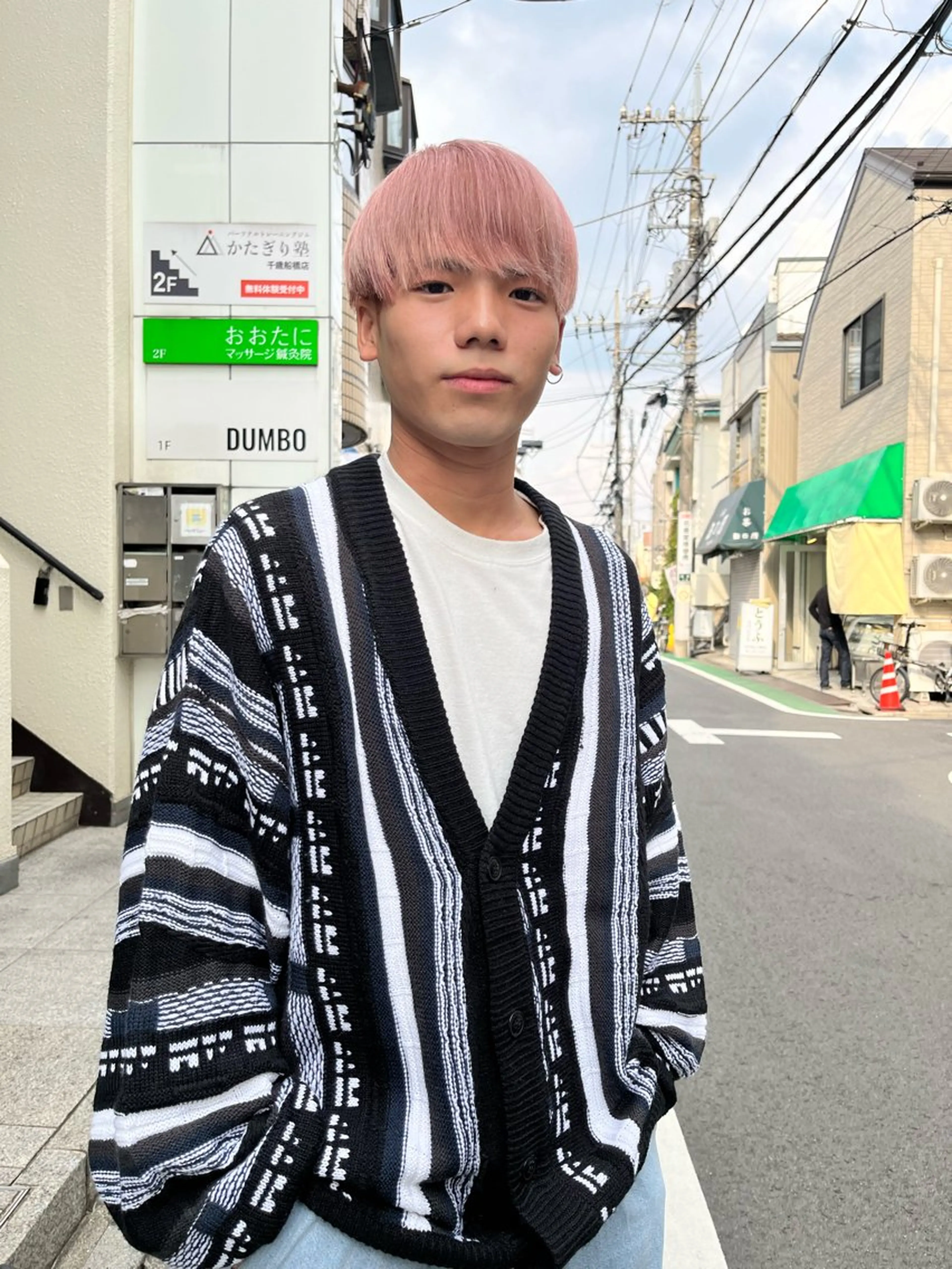 ショート カラー メンズ メンズブリーチ ブリーチ ダブルカラー ピンクカラー ホワイトピンク カット パーマ メンズパーマの達人 🌟川内絵人のヘアスタイル