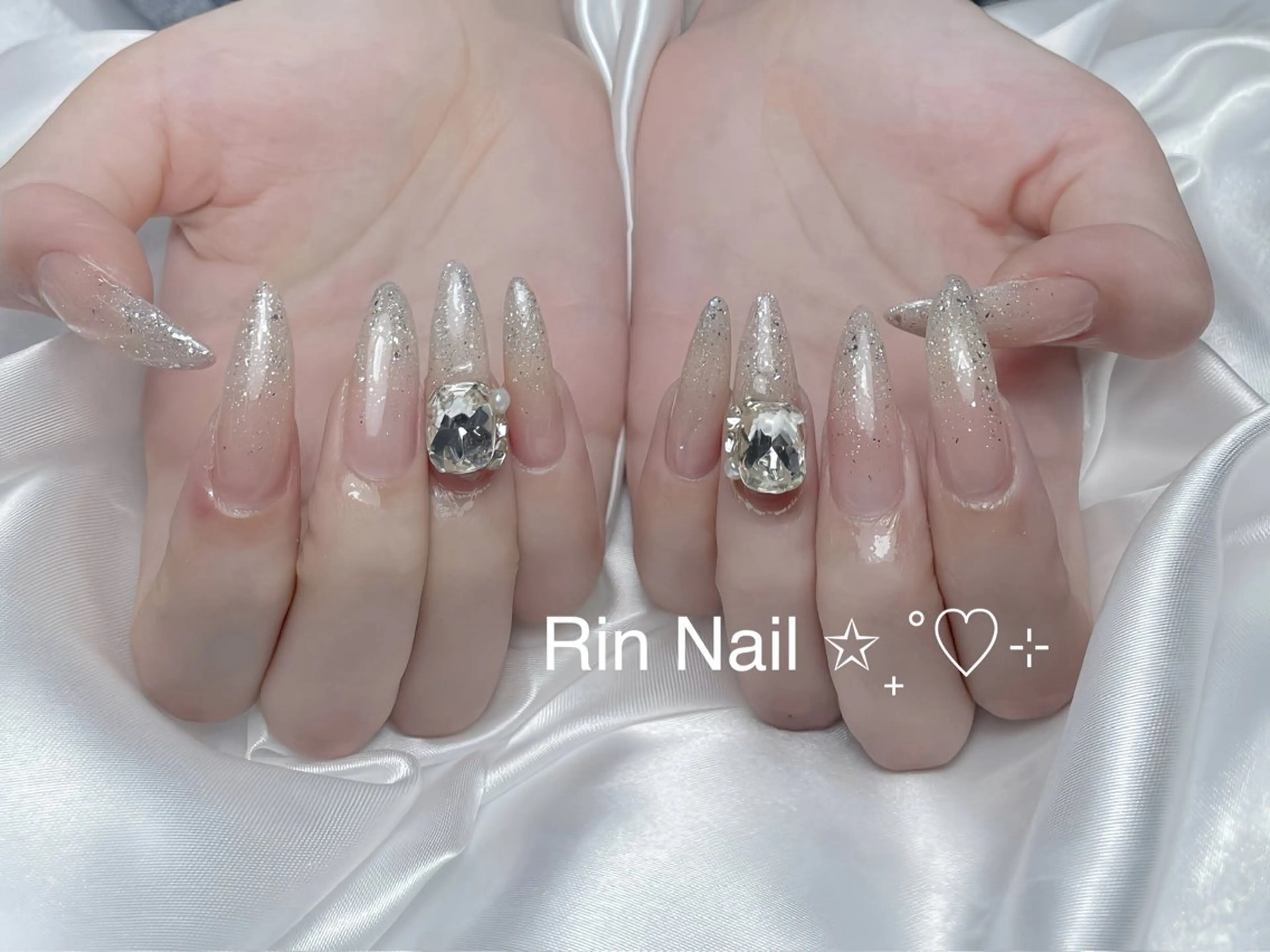 ネイル チークネイル フラッシュネイル フラワーネイル フットネイル ジェルネイル ハンドネイル Rin Nail Shinokuboのネイルデザイン