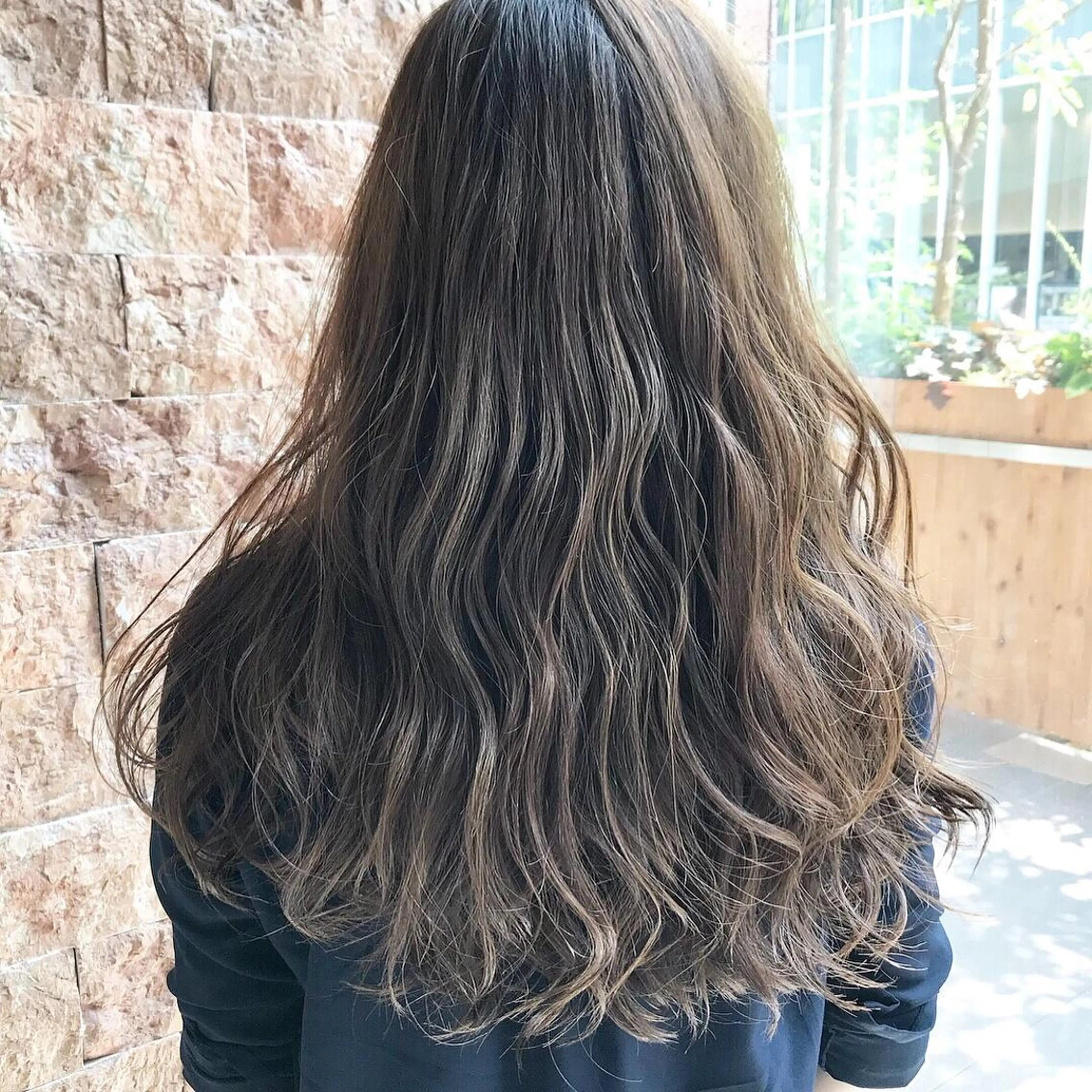 ロング ハイライト 松本 将太のヘアスタイル