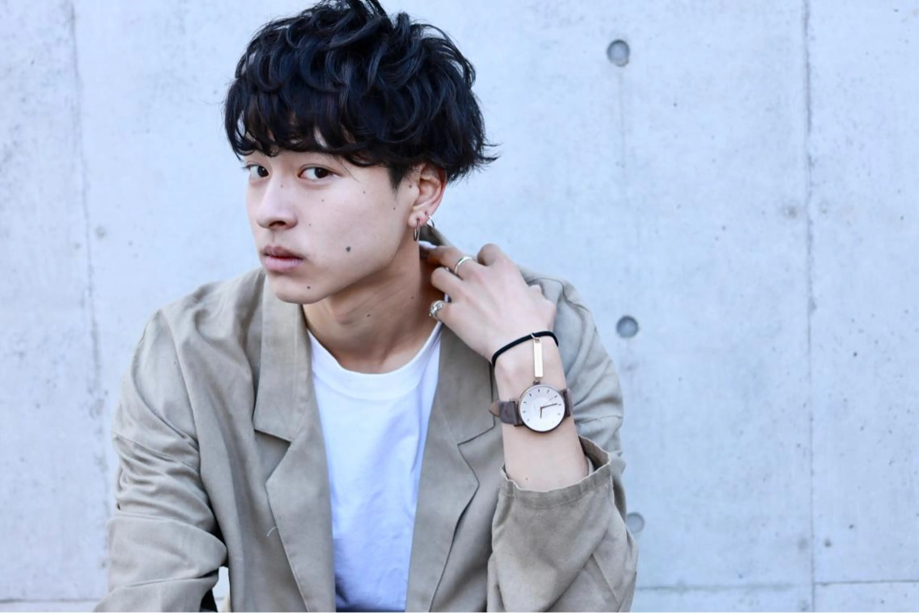 ショート カラー パーマ ヘアアレンジ メンズ メンズブリーチ メンズハイライト メンズパーマ ブリーチ グラデーションカラー カット パーマ 【ツヤ髪美容師】 ツダケイスケのヘアスタイル