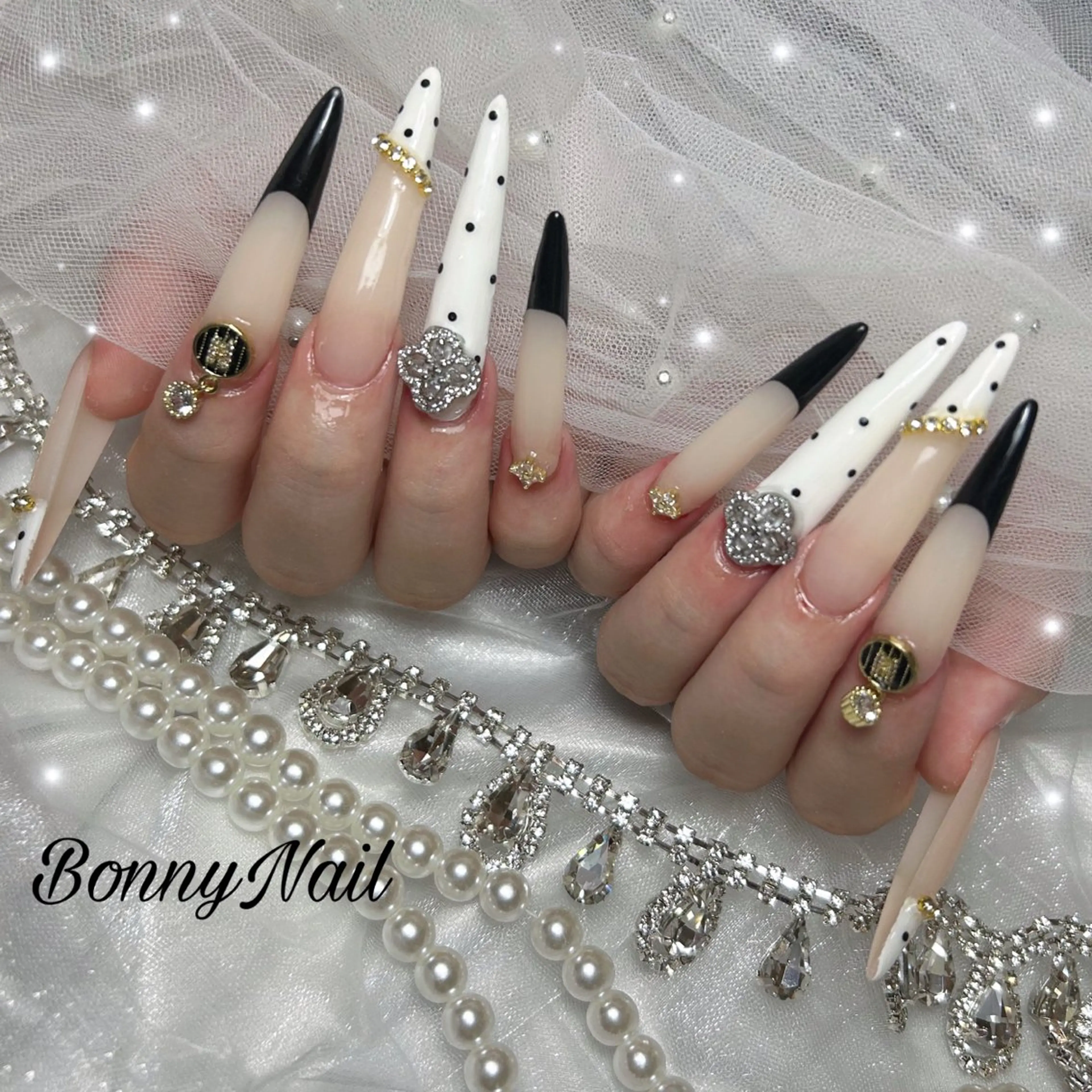 ネイル ロングネイル ハンドネイル Bonny Nailのネイルデザイン