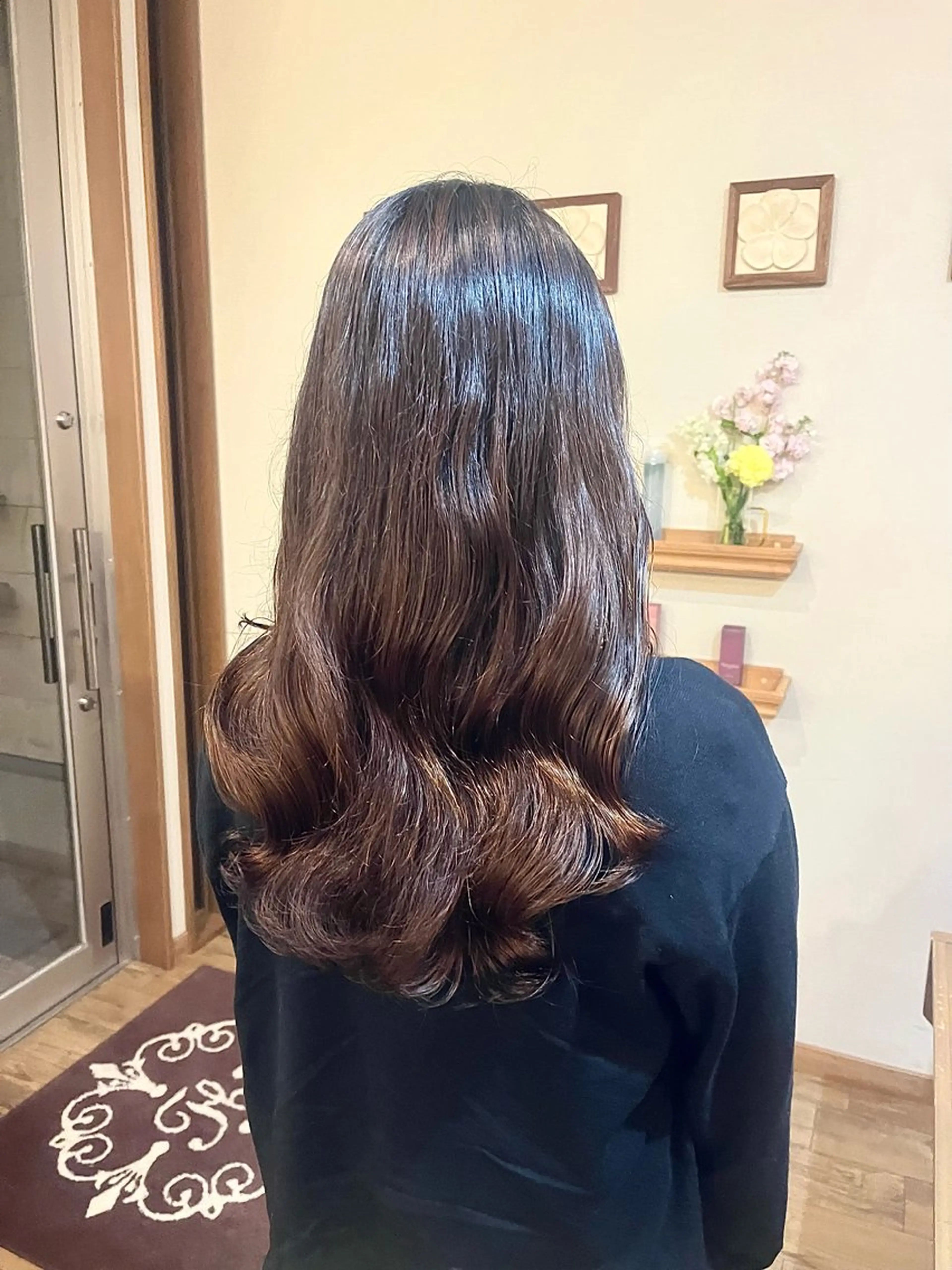 ロング パーマ 韓国風ヘア 栗林 姫花のヘアスタイル