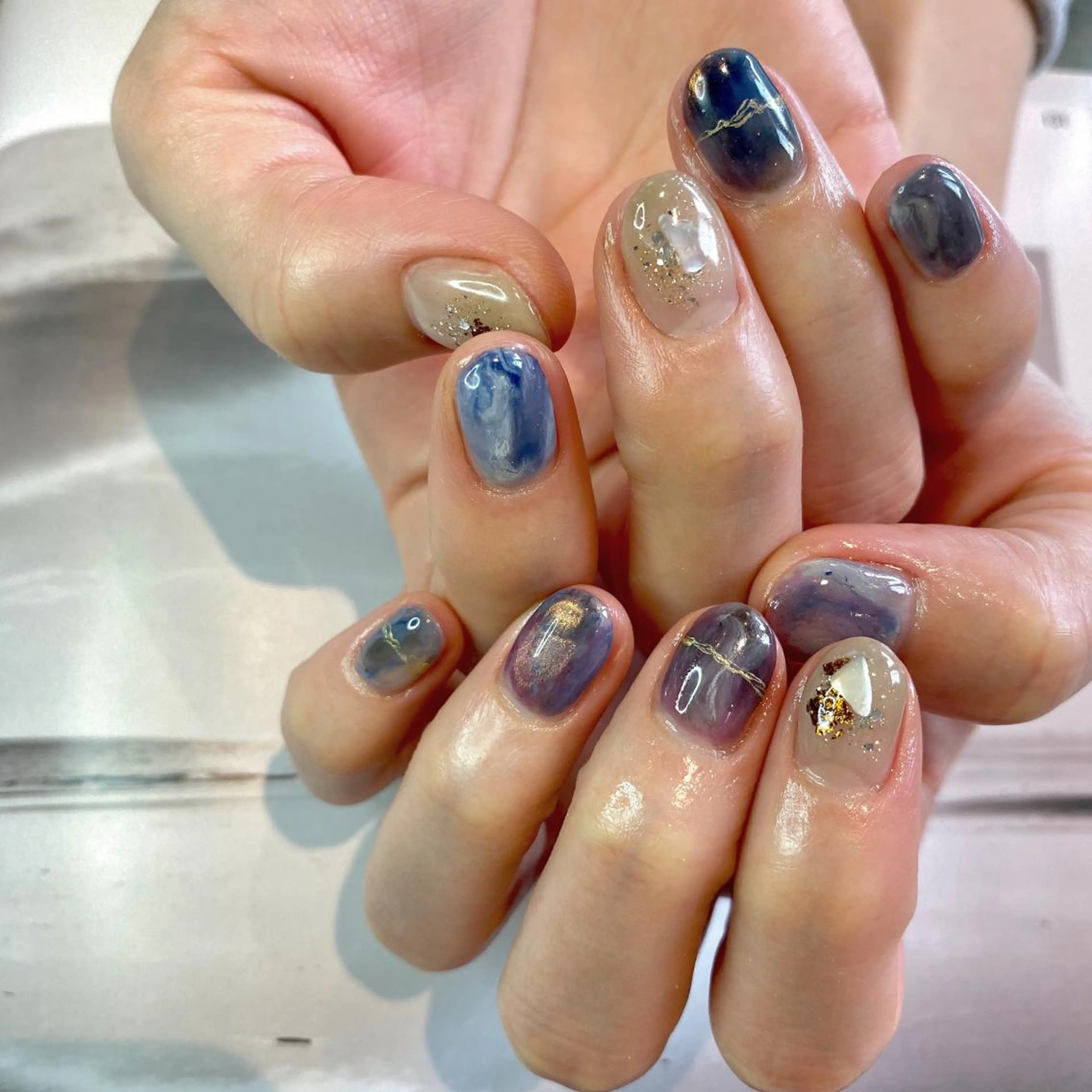 ネイル キラキラネイル ネイビー ハンドネイル nable.所属・栗林 実莉のネイルデザイン