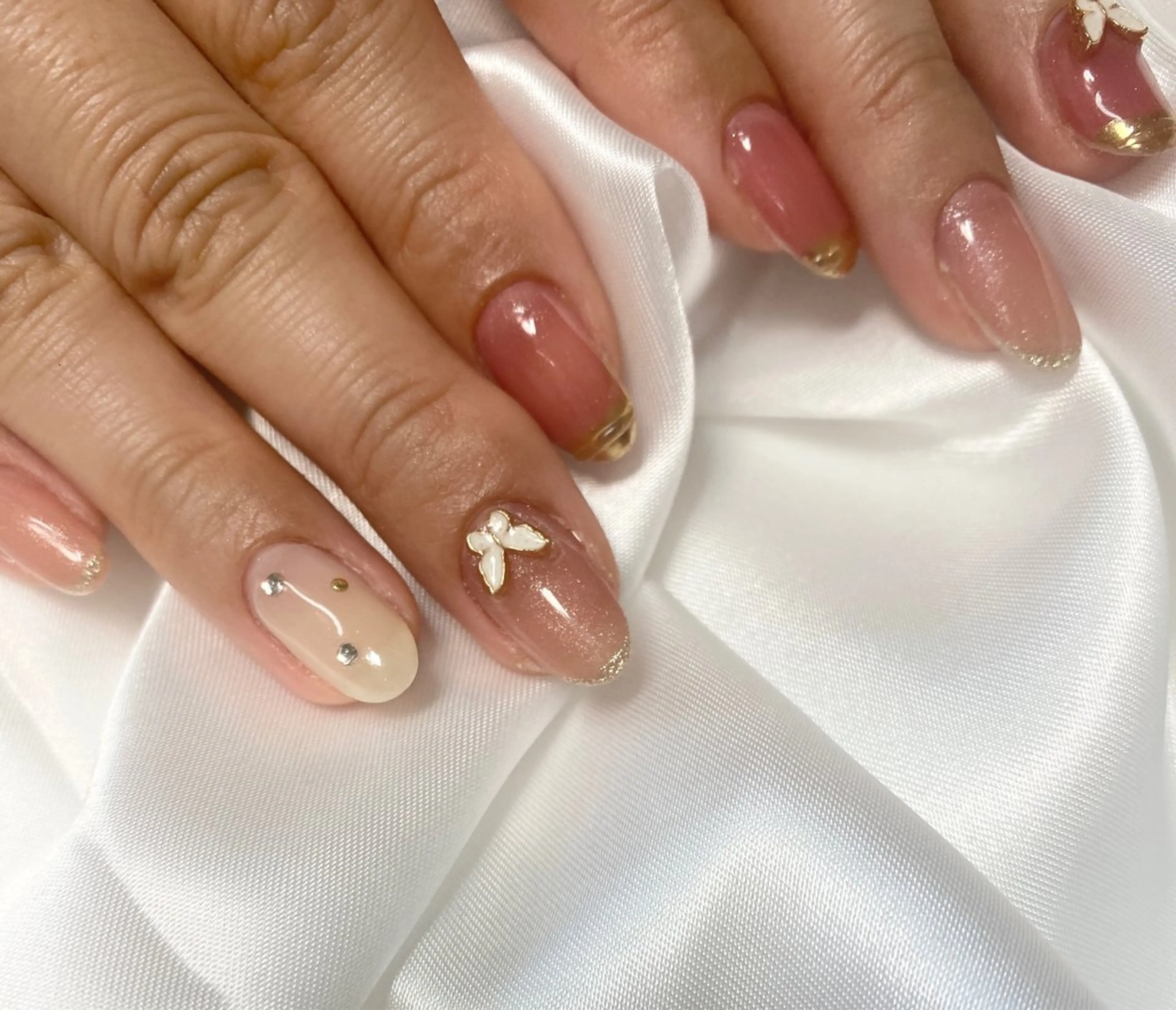 ネイル ハンドネイル N. AIのネイルデザイン