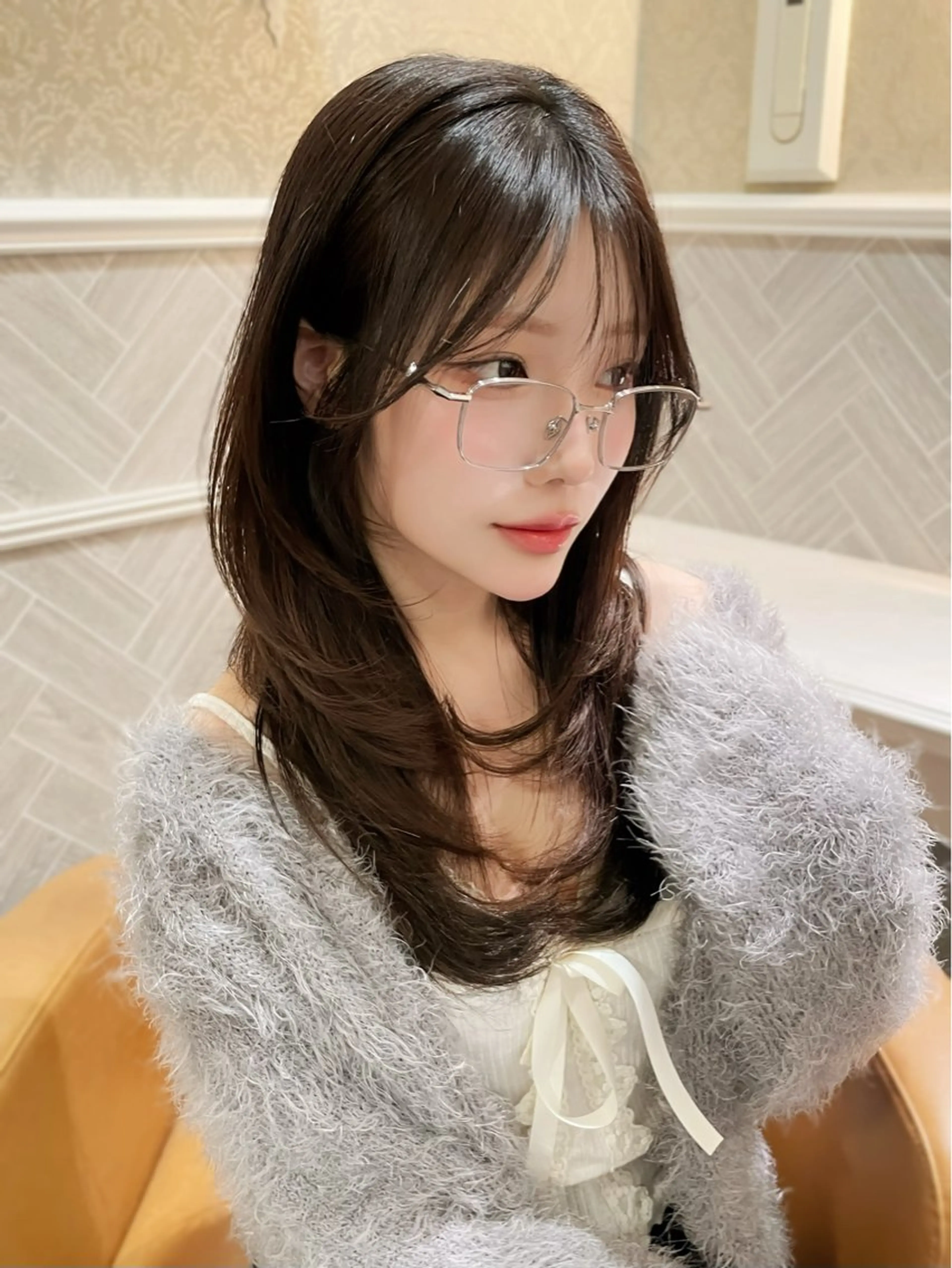 ロング 髪質改善 韓国風ヘア レイヤーカット ロング 縮毛矯正 カット ヘアカラー 縮毛矯正 トリートメント 美髪縮毛矯正🤍 髪質改善/Shinaのヘアスタイル