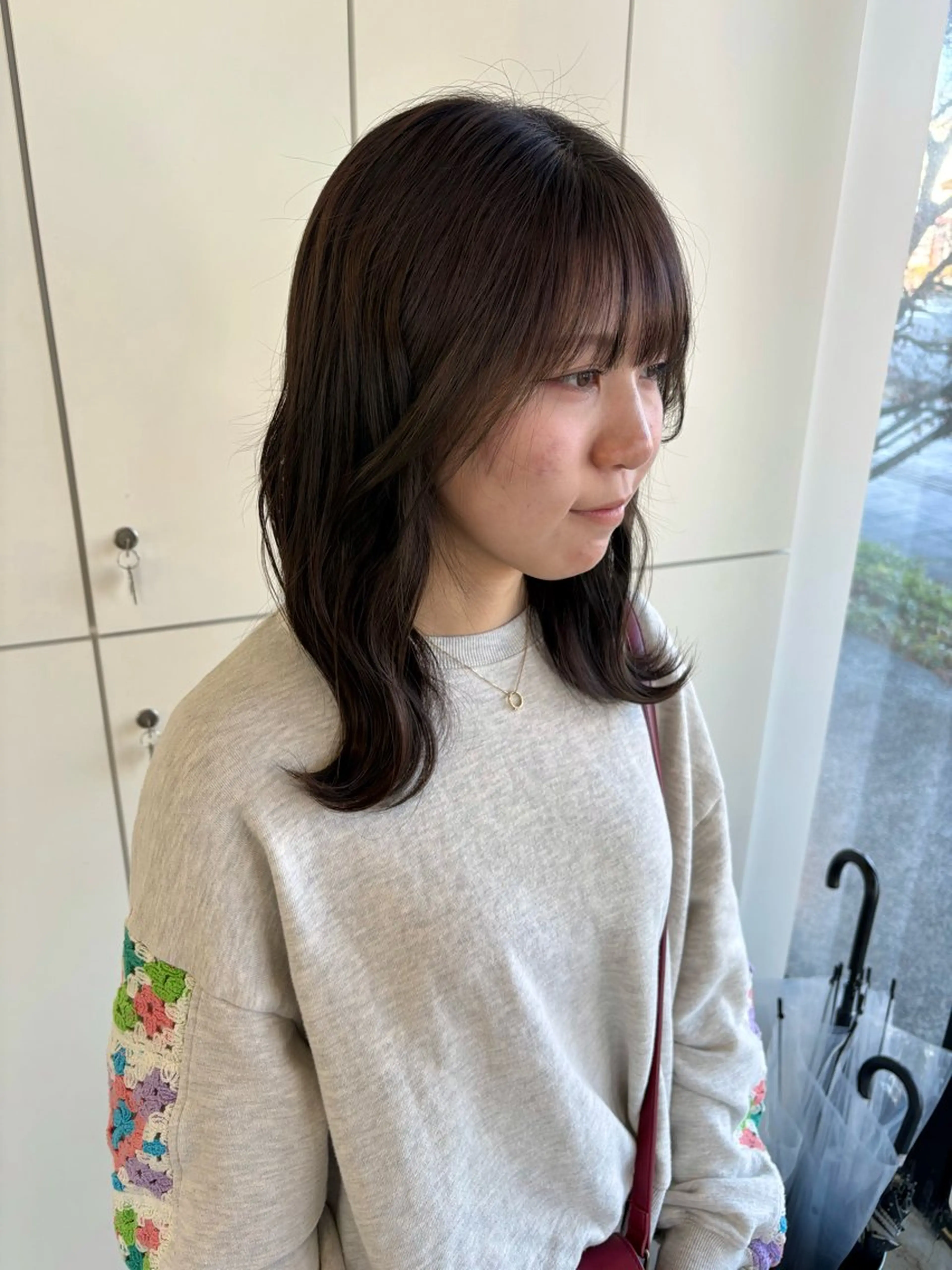 ミディアム カラー グレージュ オリーブグレージュ オリーブグレー ヘアカラー トリートメント LOMARLIE / CHIKA🫧のヘアスタイル