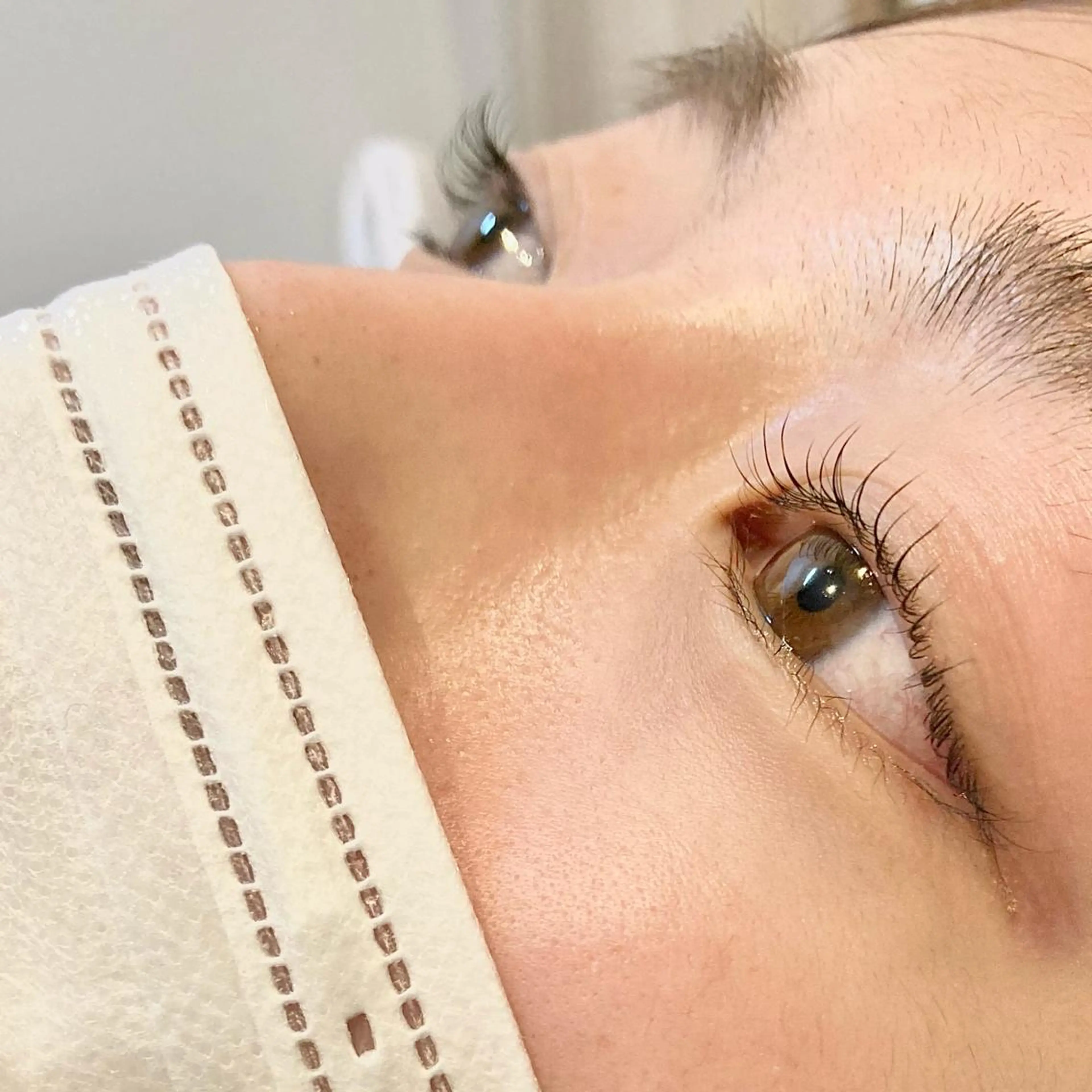 マツエク・マツパ miel大宮店所属・矢部 奈々の眉毛・アイブロウイメージ