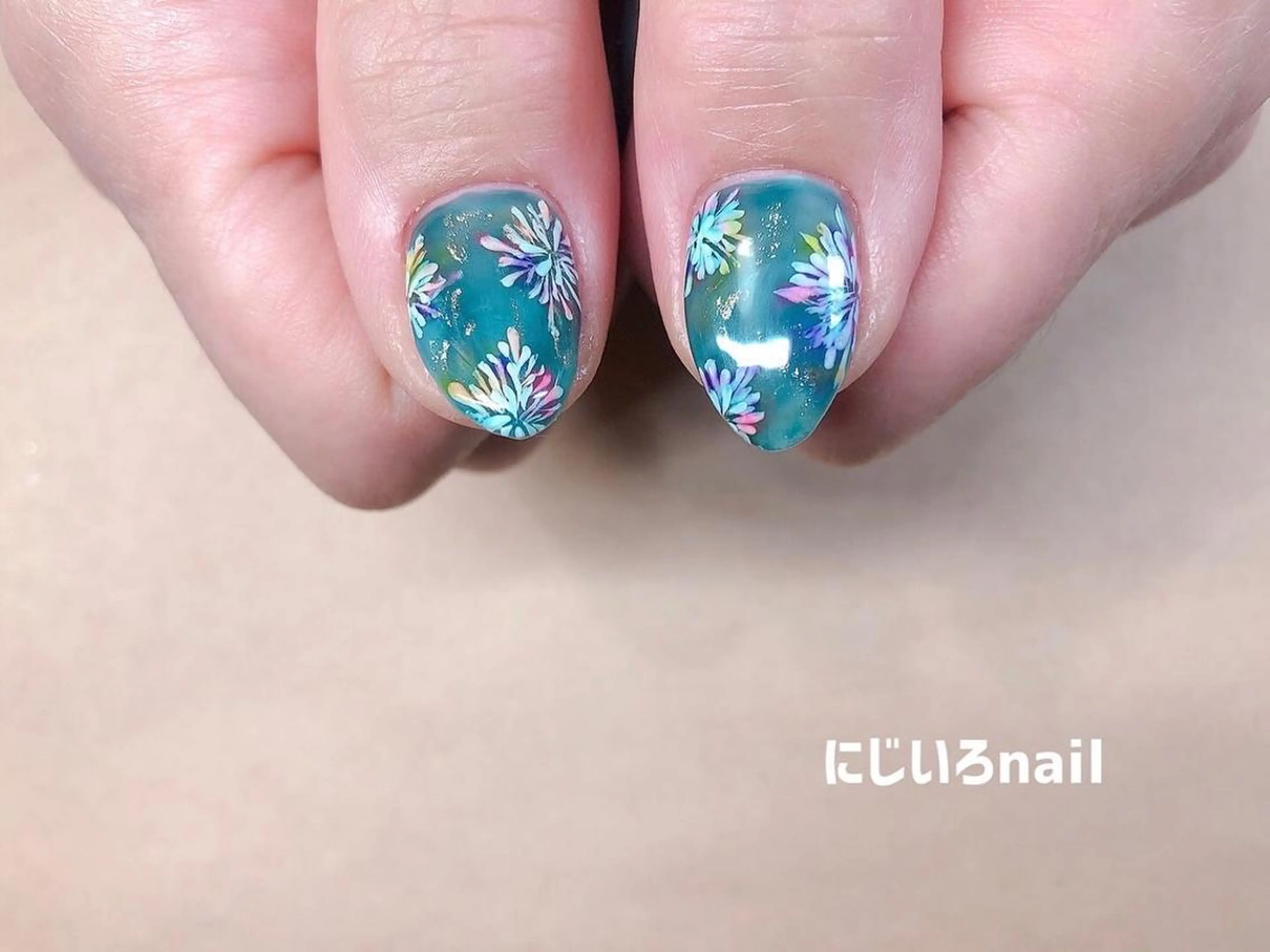 ネイル にじいろ nailのネイルデザイン