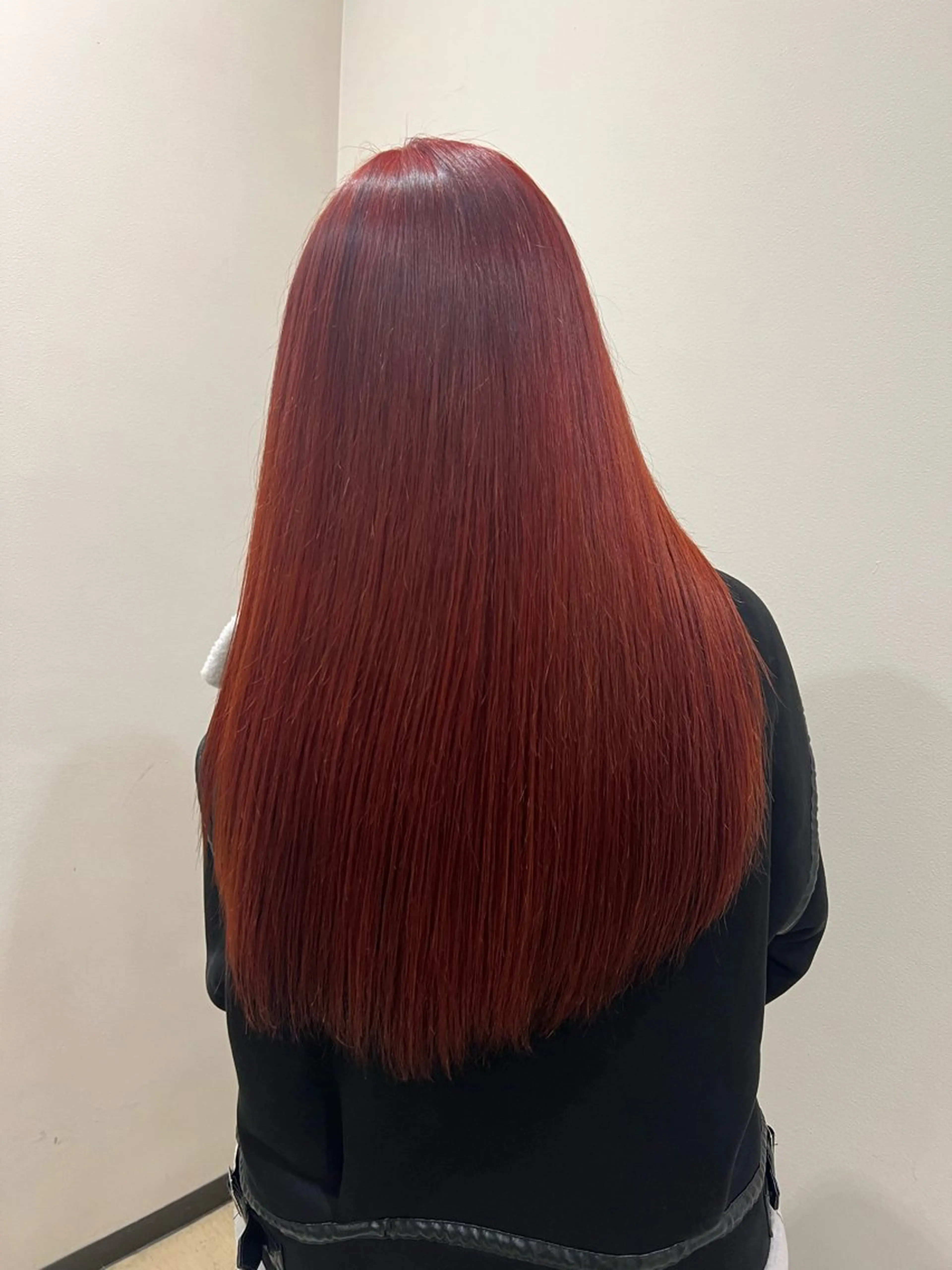 セミロング カラー ヘアアレンジ レッドカラー ヘアカラー トリートメント ヘアセット 金子 廉のヘアスタイル