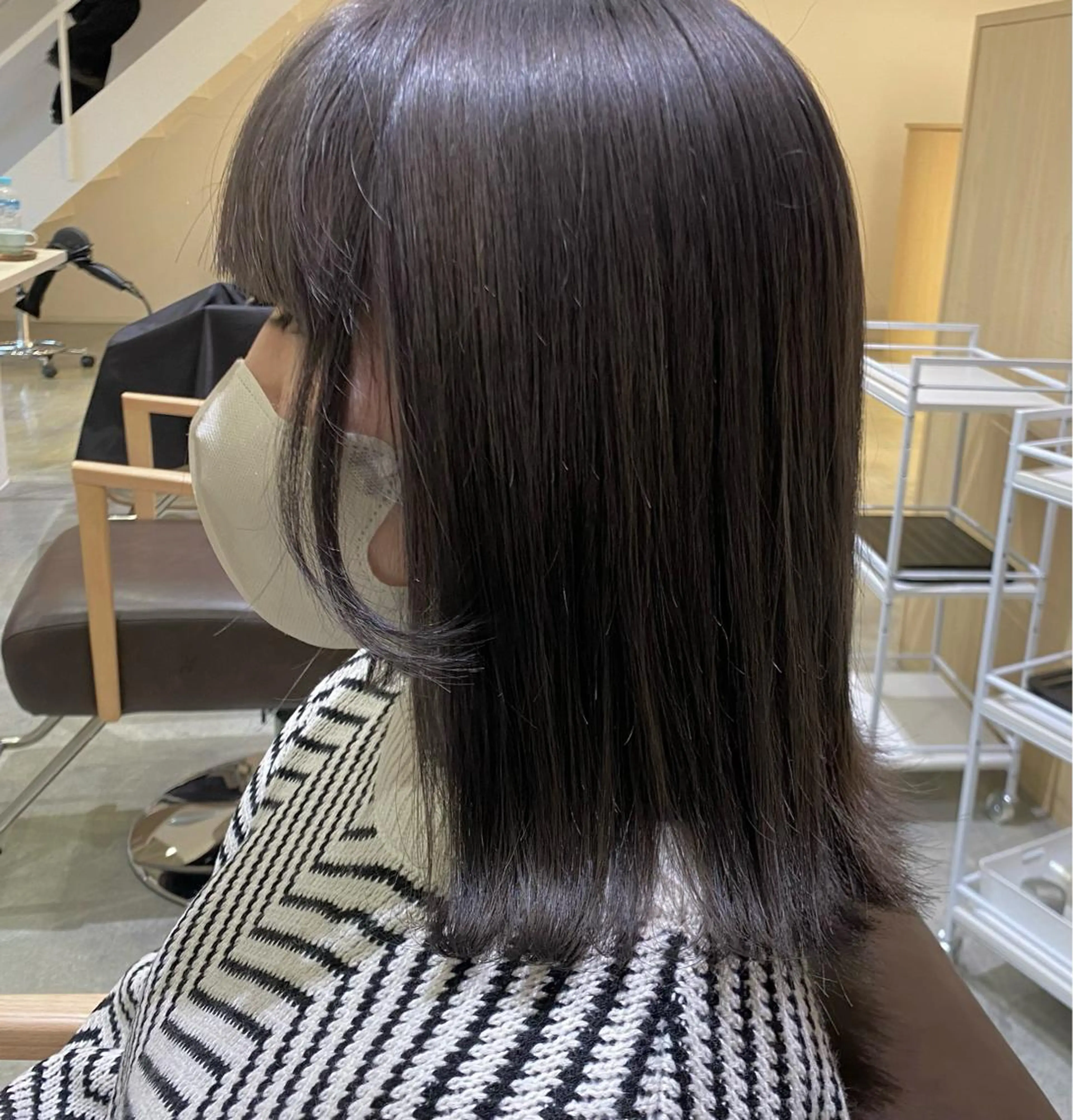 ミディアム カラー ミディアムパーマ バレイヤージュ ブリーチ ダブルカラー イヤリングカラー ブリーチなしWカラー /酸性ストレート河本のヘアスタイル