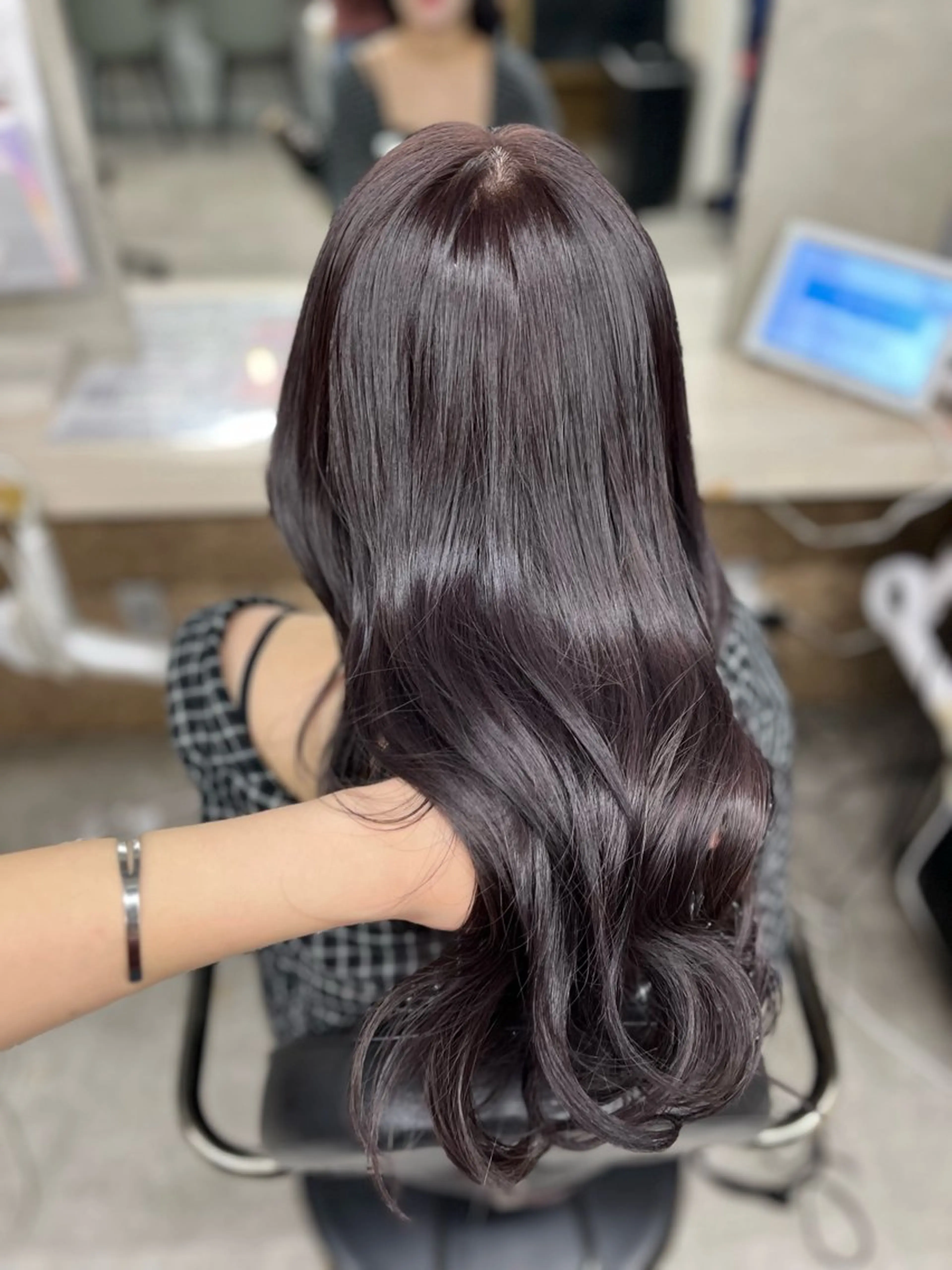 ロング カラー カット ヘアカラー トリートメント 🐈‍⬛多系統🕶 tsubura🖤のヘアスタイル