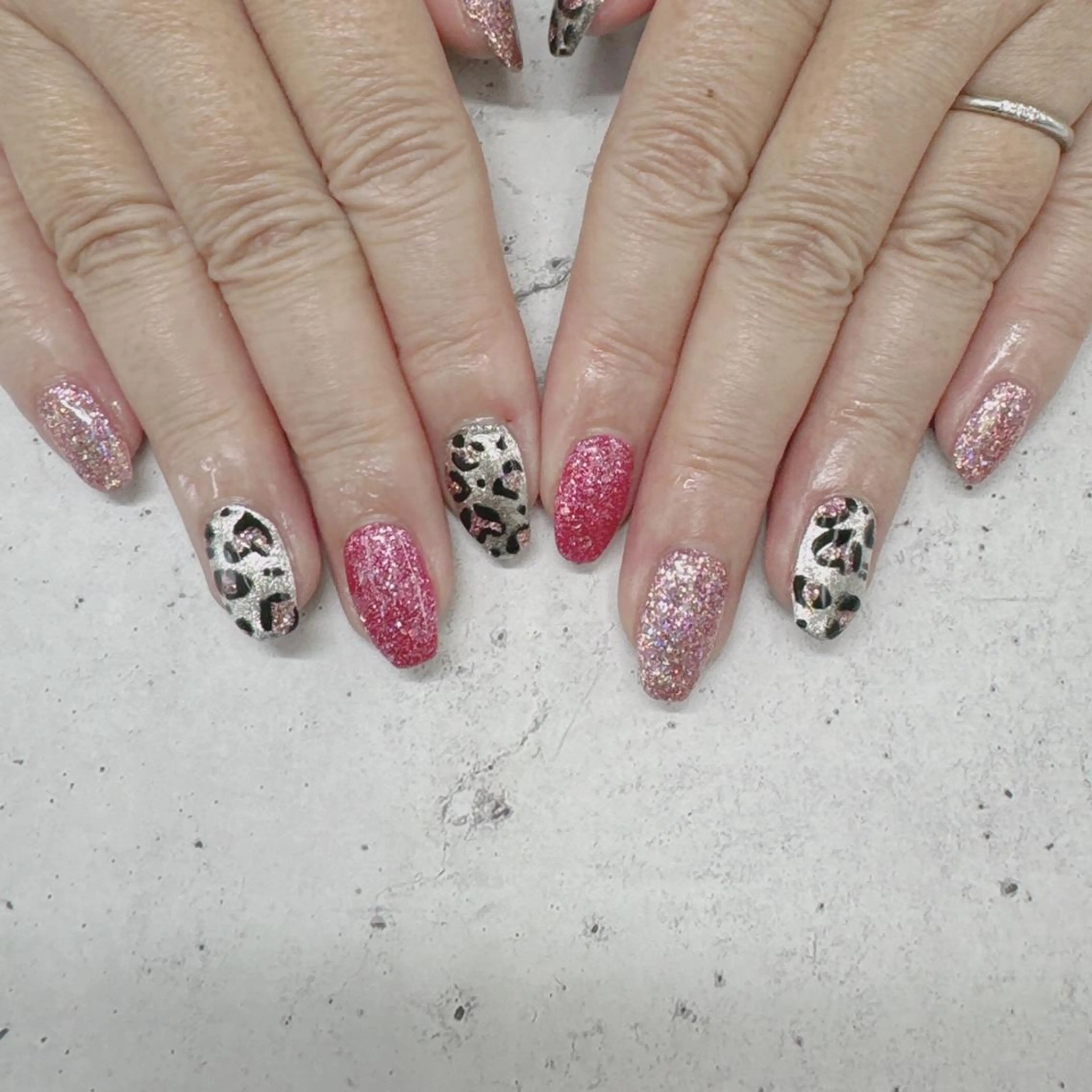 ネイル Nail salon Honey Beeのネイルデザイン