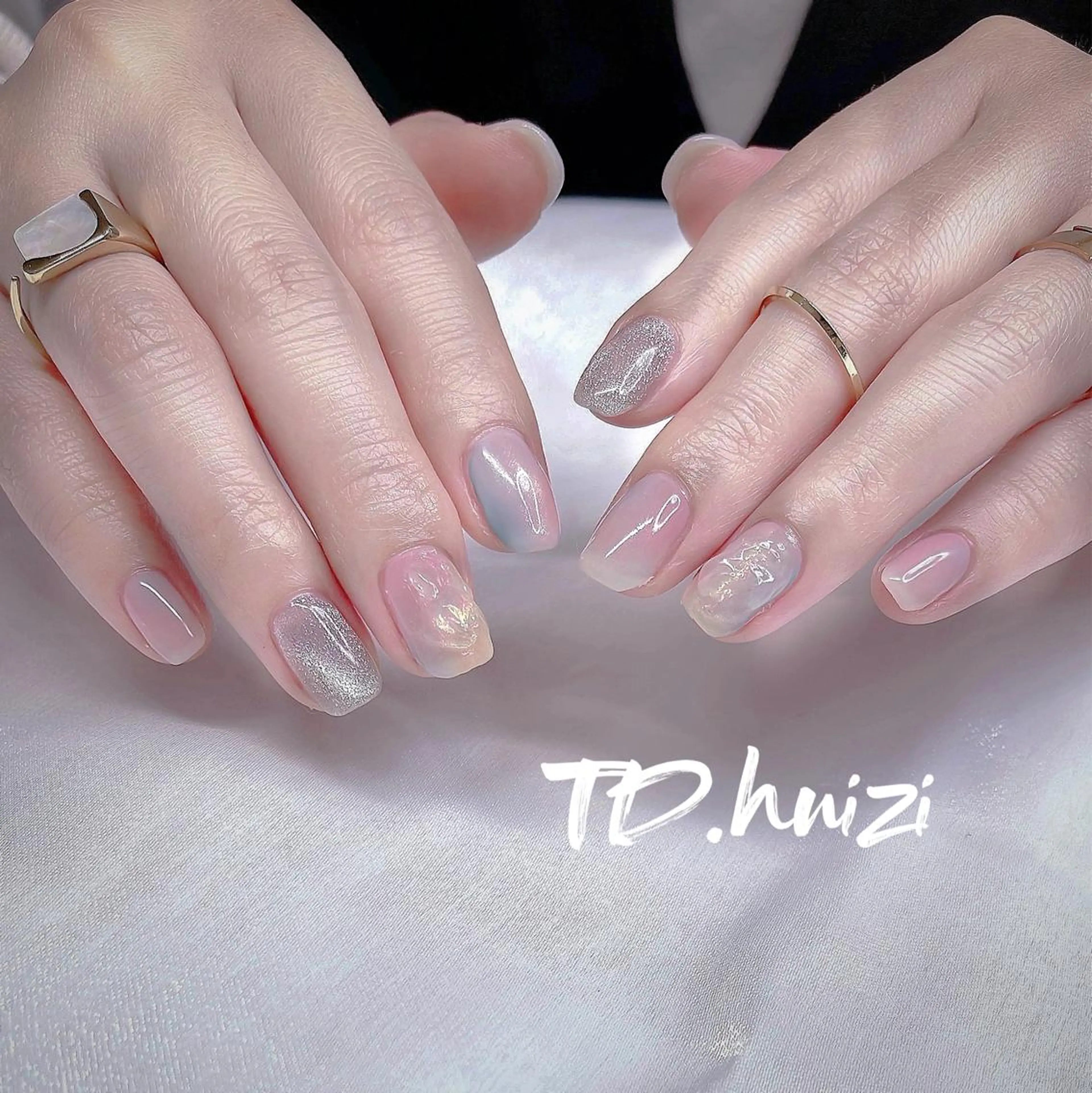 ミディアム めぐみのネイルサロン 惠のネイルデザイン