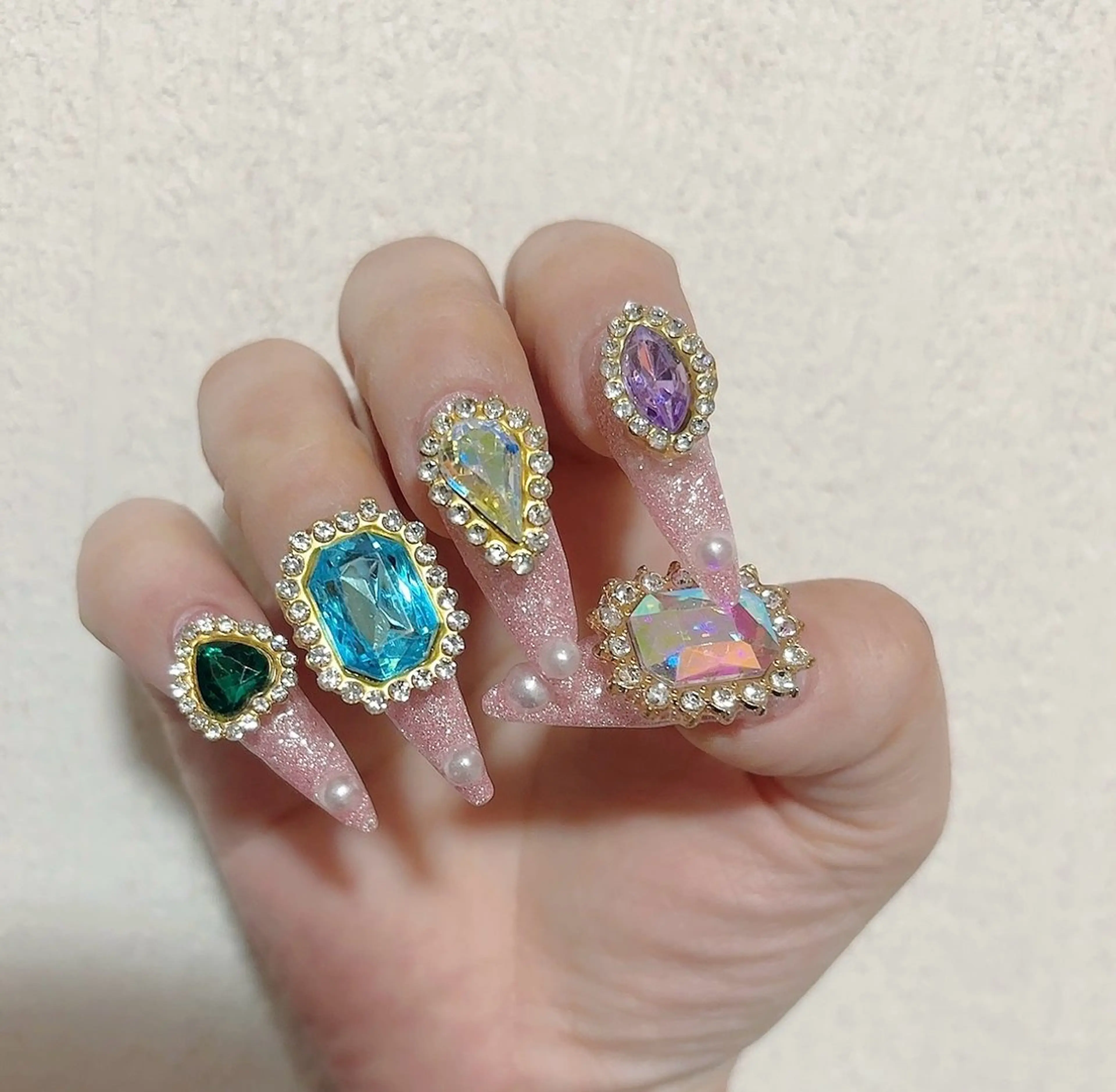 ネイル MINAMI nailsのネイルデザイン