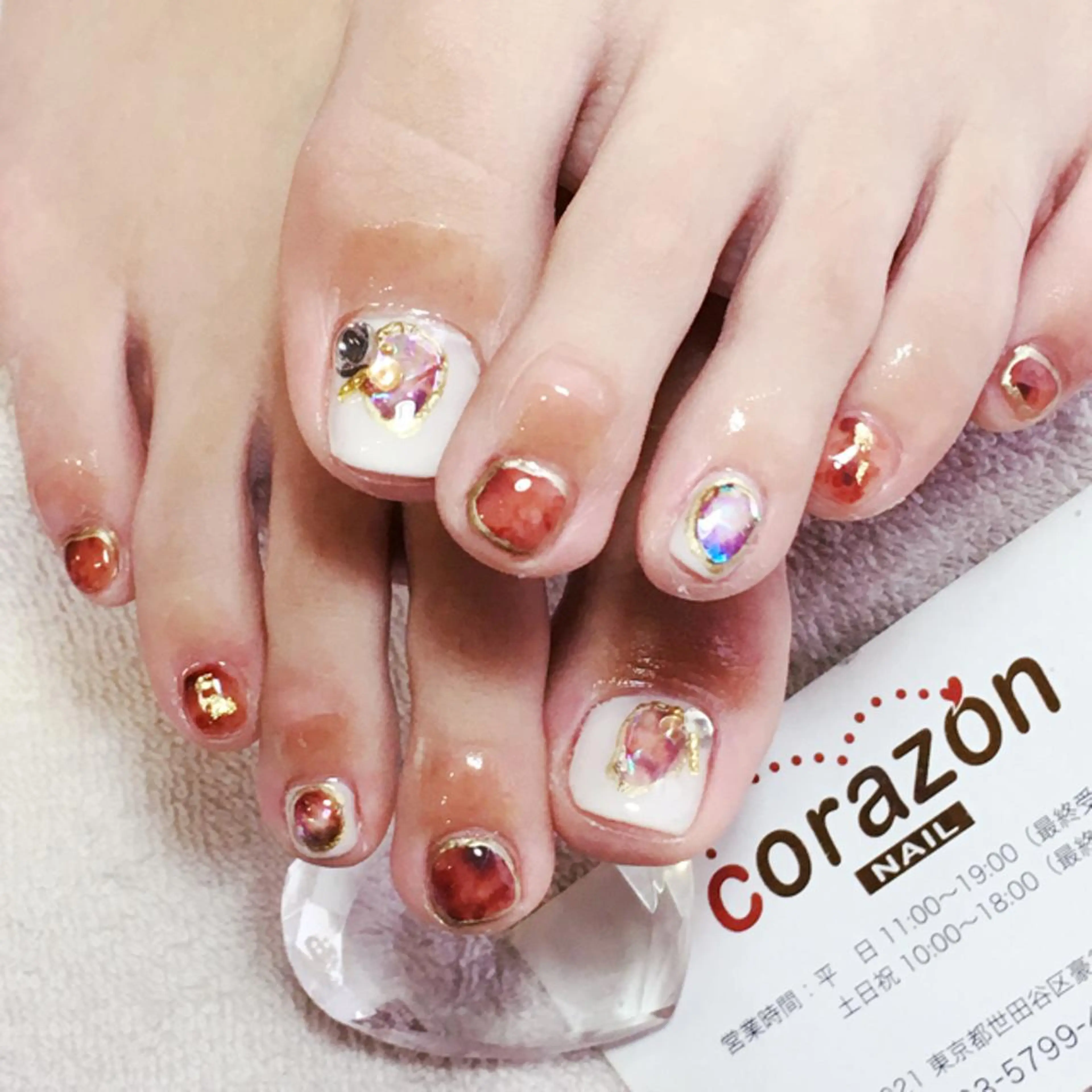 ネイル アートネイル べっ甲ネイル フットネイル ラメ(グリッター) フットネイル corazon所属・ネイリスト aicoのネイルデザイン