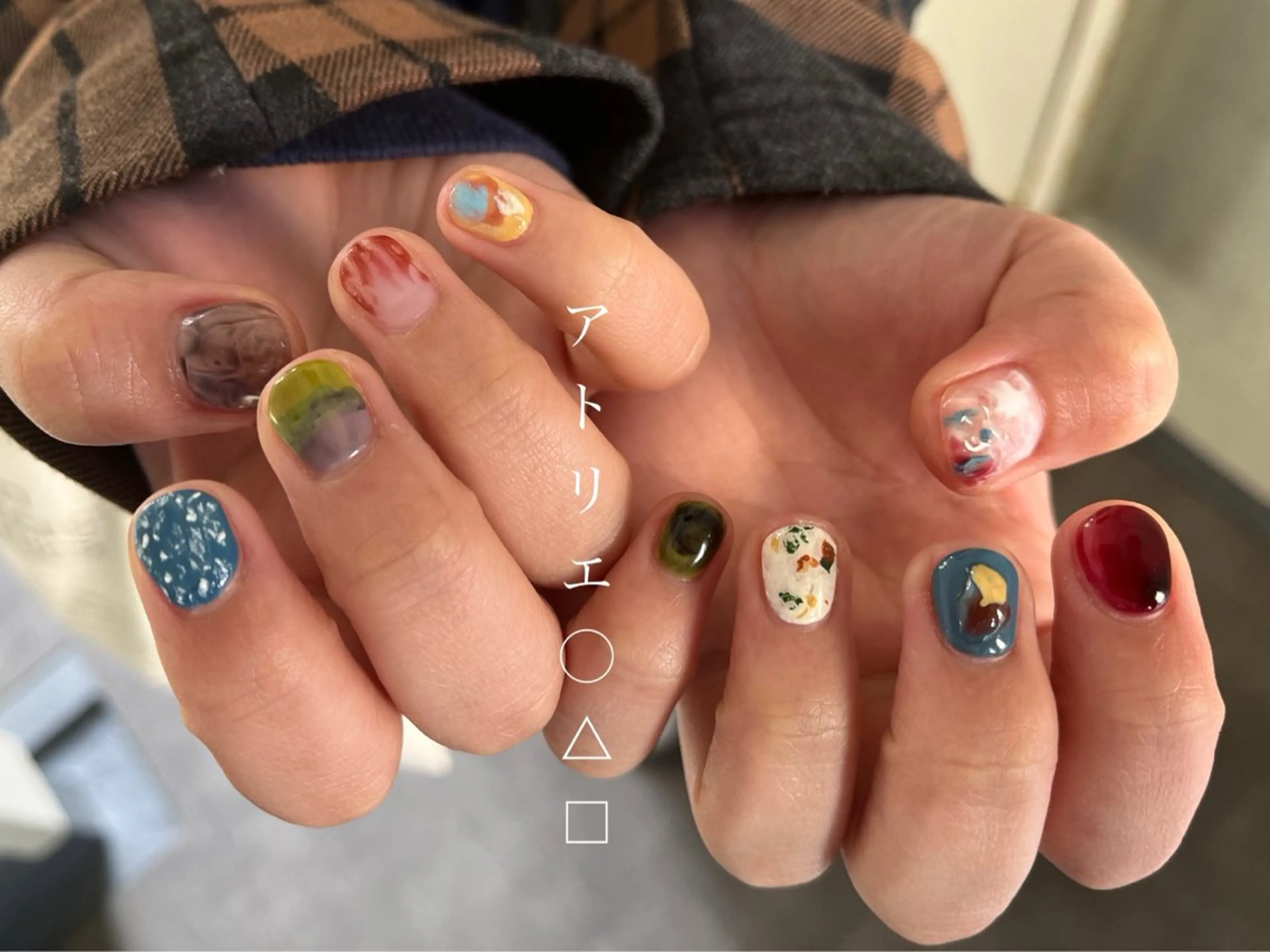 ネイル ハンドネイル アトリエ ○△□のネイルデザイン