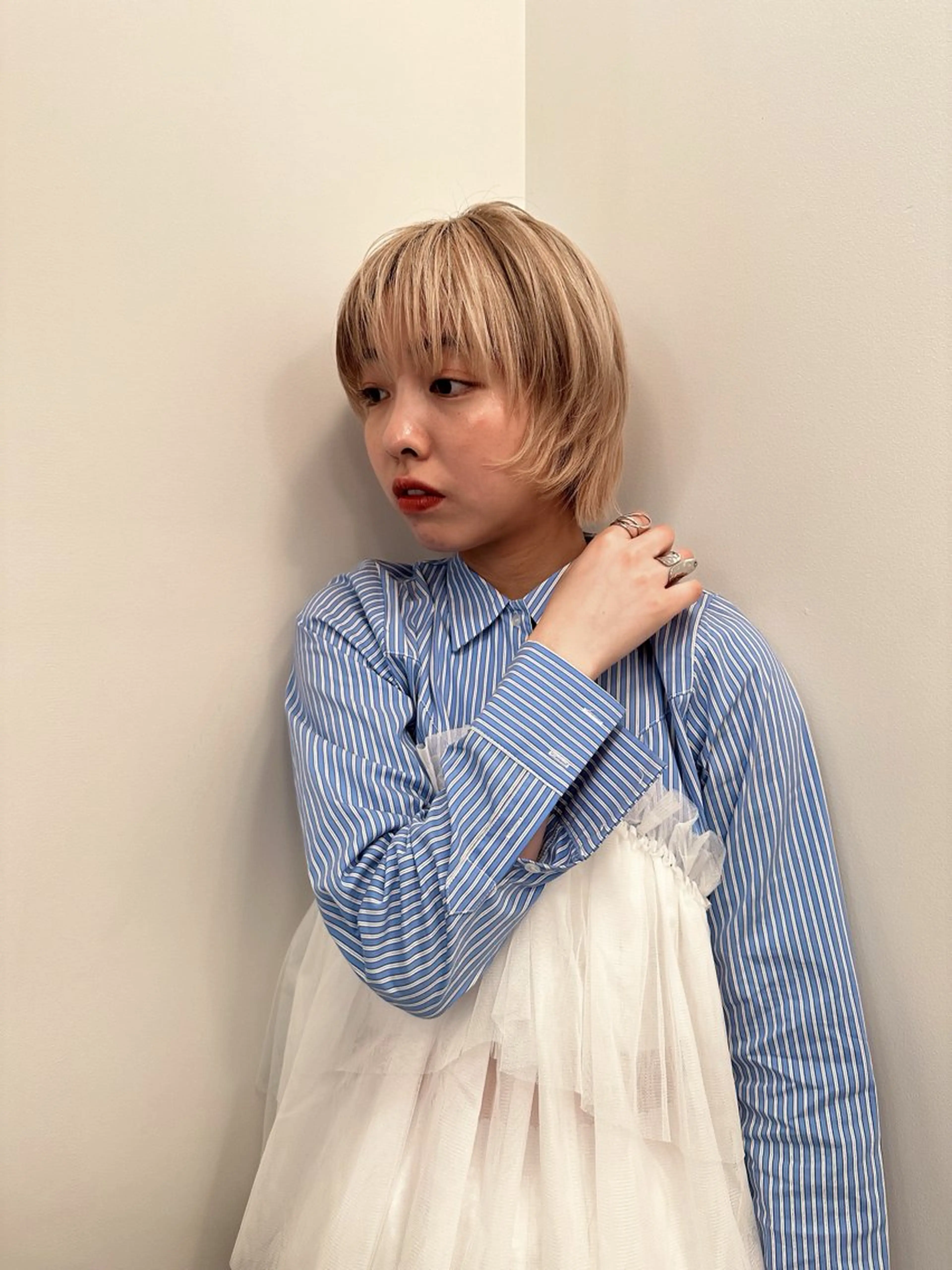 ショート カラー カット ヘアカラー トリートメント 塩澤 榛奈のヘアスタイル