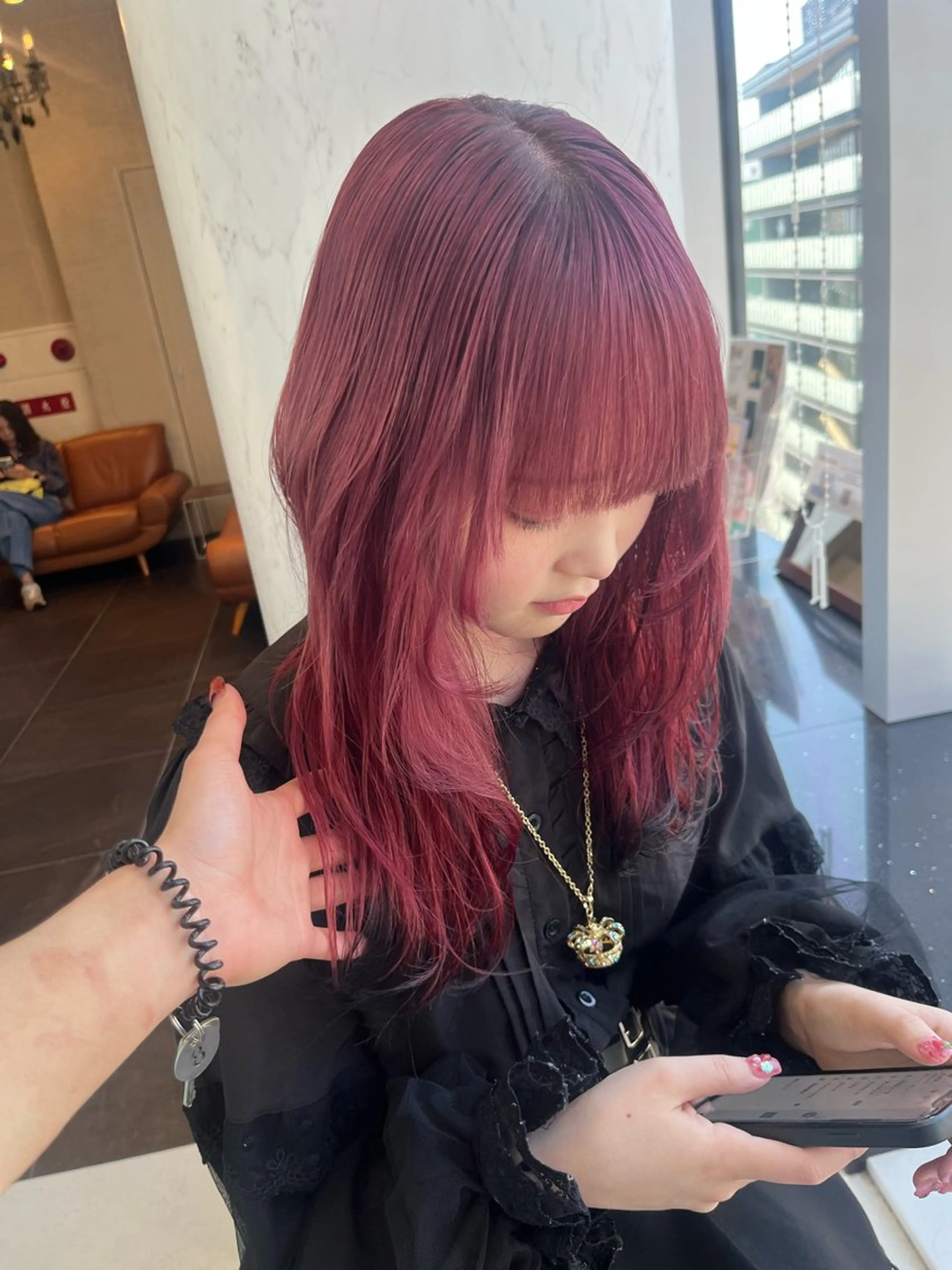 ロング 透明感カラー✨🩵 韓国ヘアkanatoのヘアスタイル