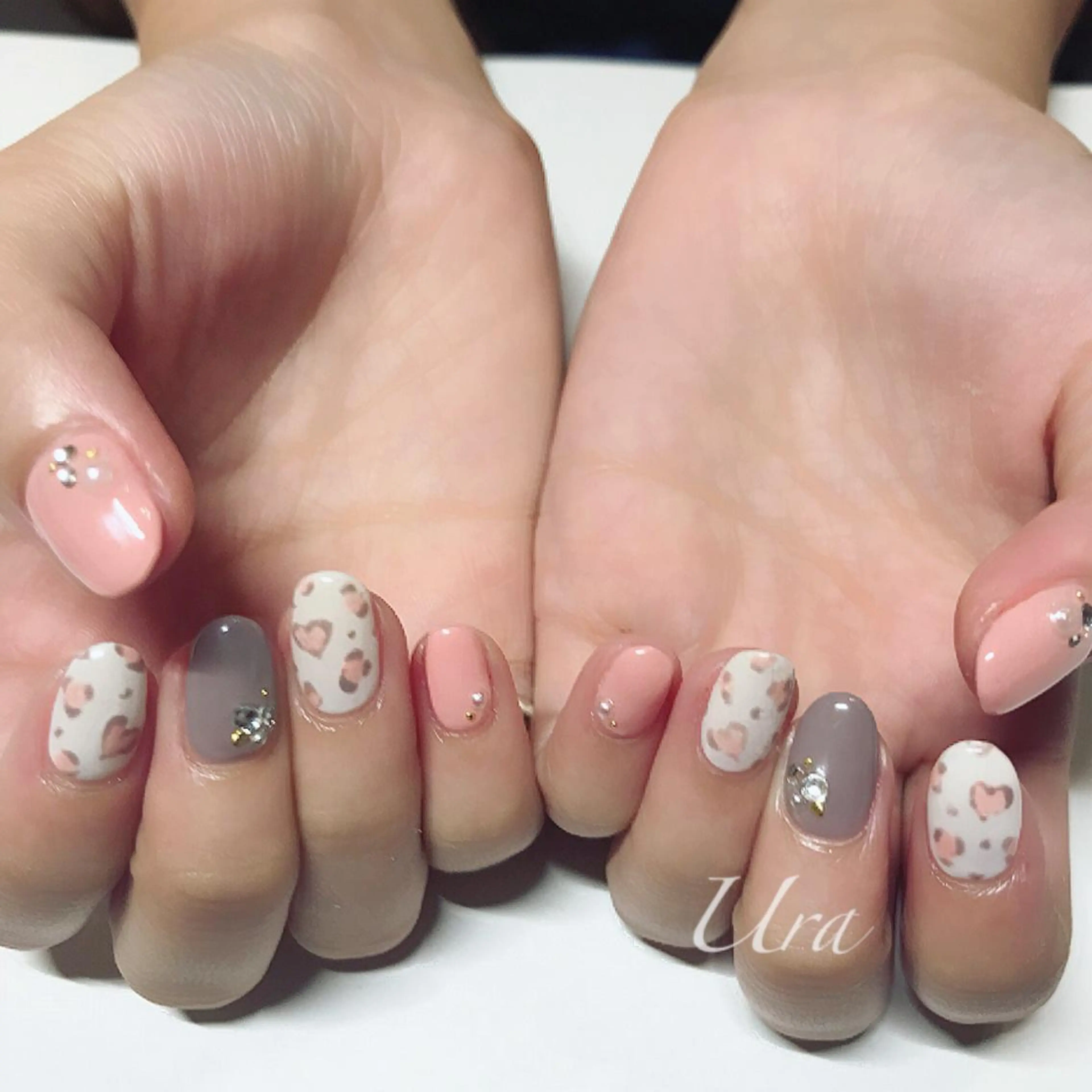 ネイル UrakoNail 《nail》のネイルデザイン
