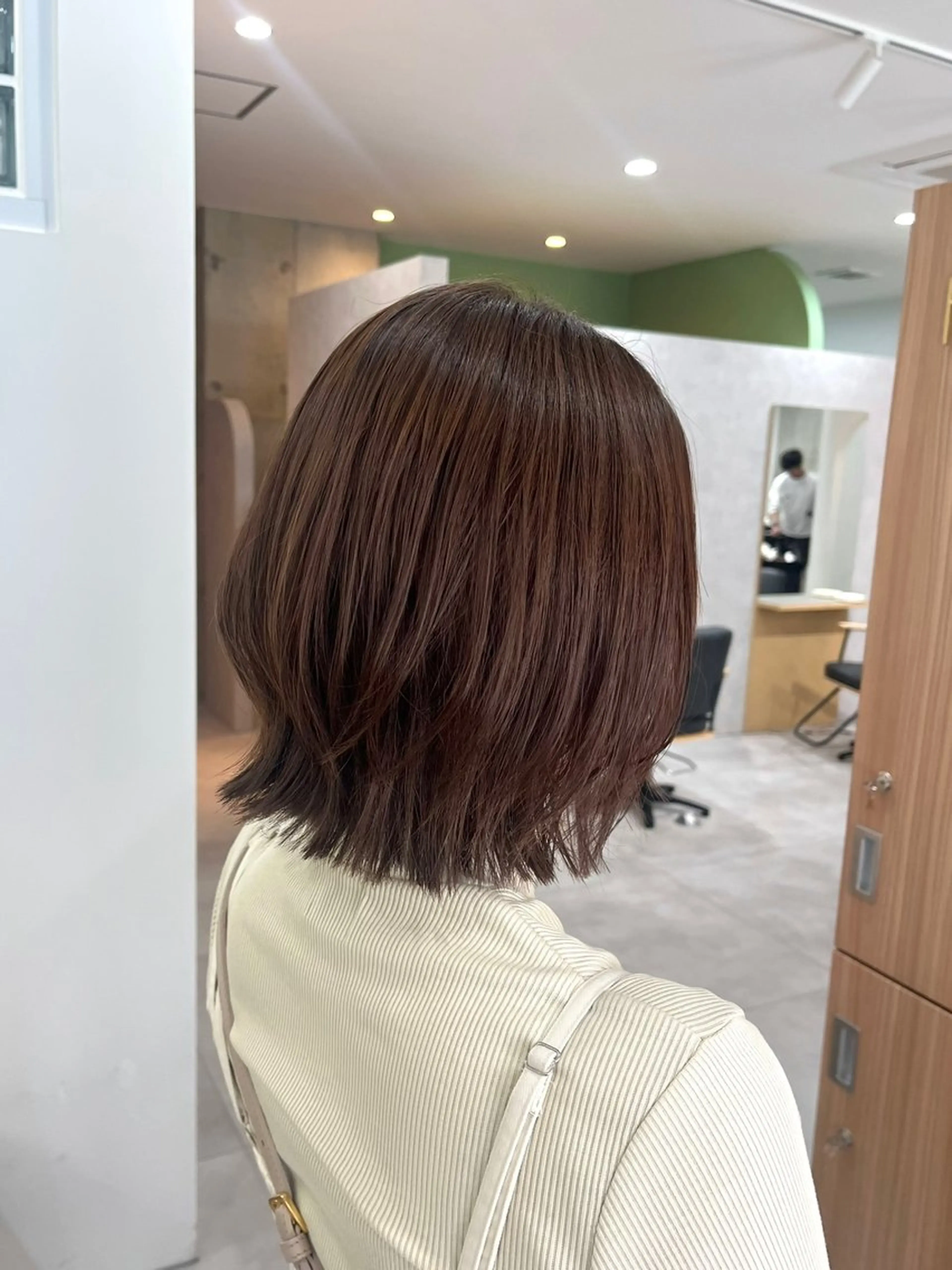 ミディアム ボブレイヤー ボブ レイヤーカット カット トリートメント 西田 歩果のヘアスタイル