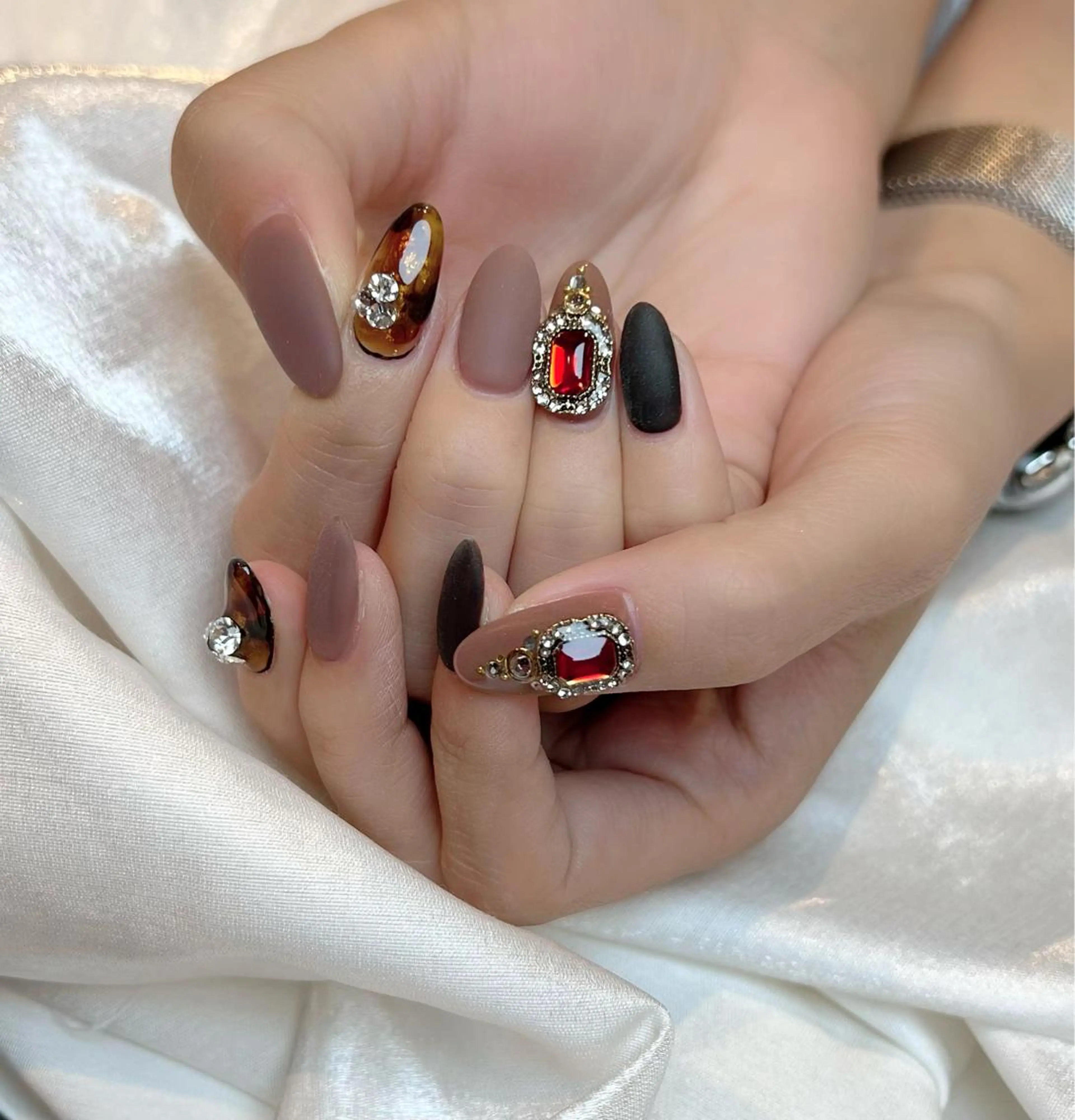 ネイル アートネイル Lino+ ネイル&よもぎ蒸しのネイルデザイン