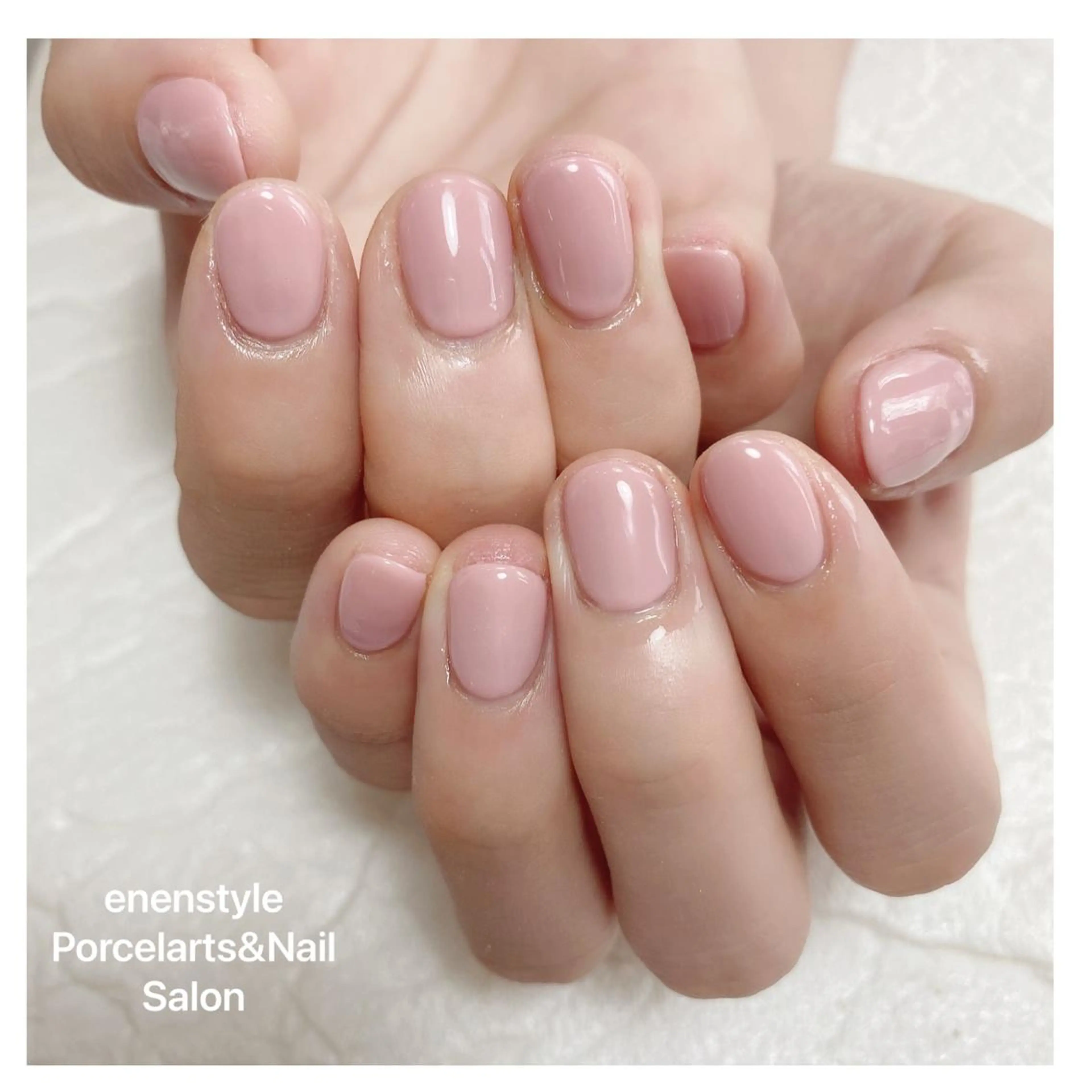 ショート ネイル 👑enen style👑のネイルデザイン