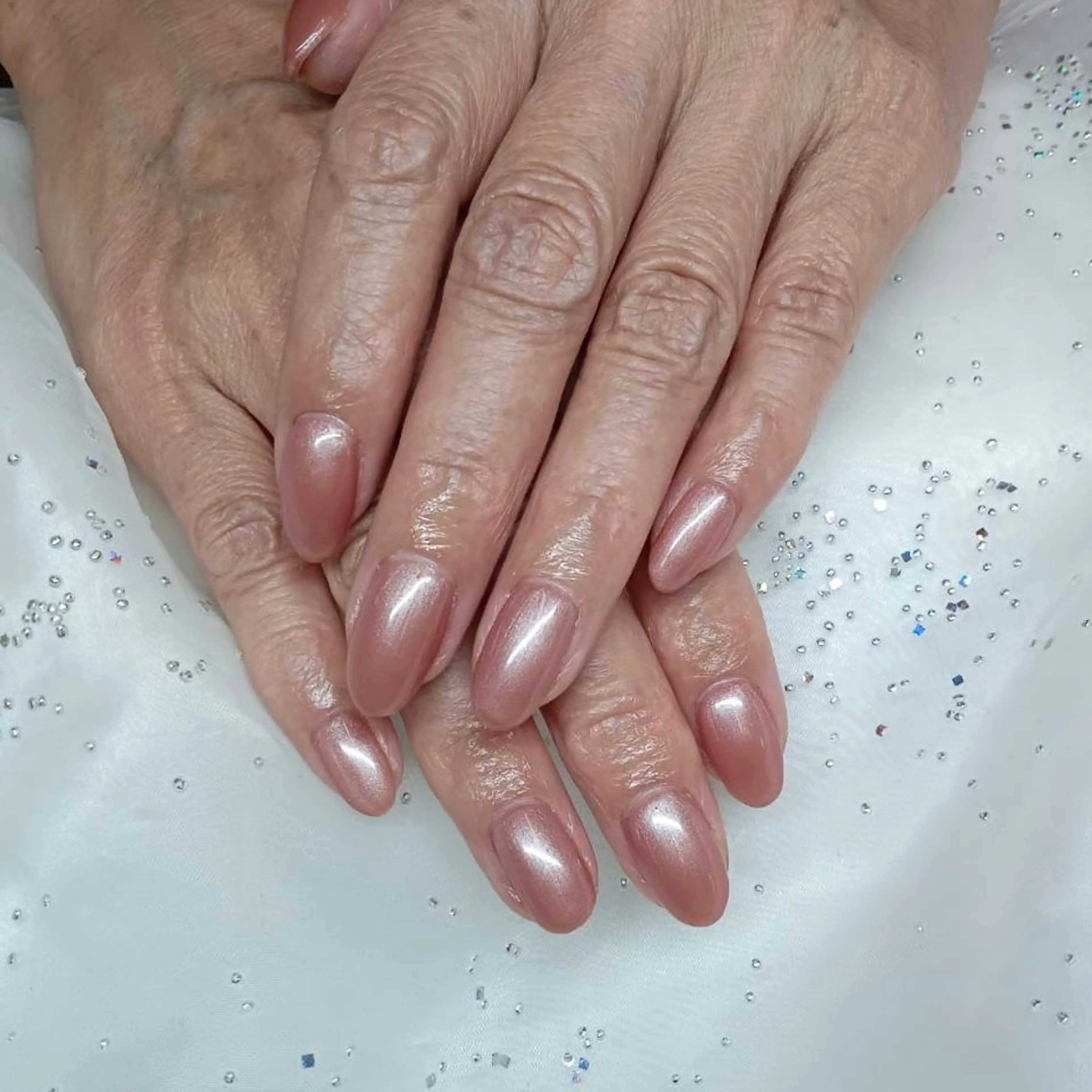 ネイル 金井 奈々のネイルデザイン