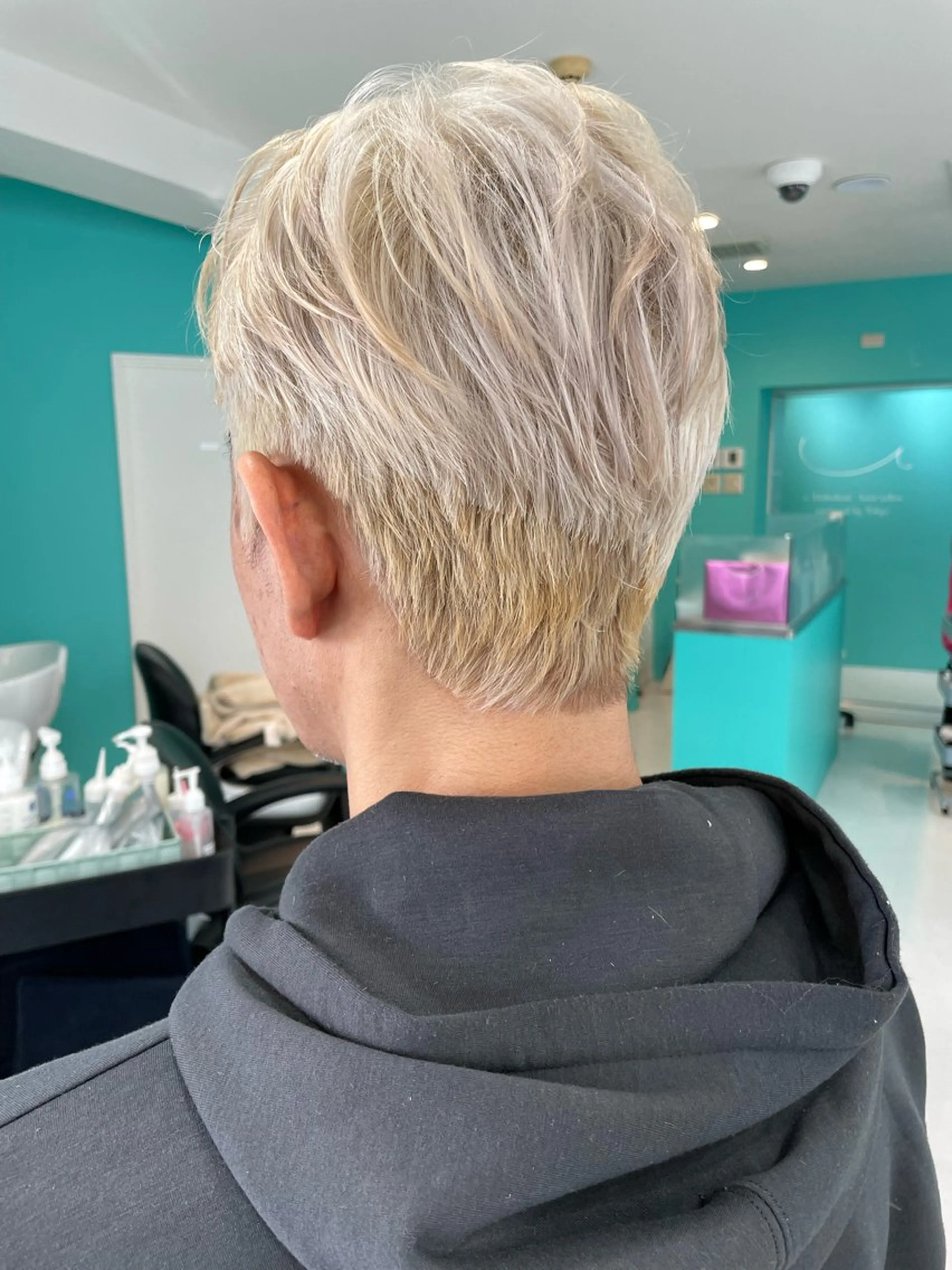 カラー メンズ メンズブリーチ ブリーチ ダブルカラー カット ヘアカラー 🫧ショート/ボブ 池袋西口・泡渕✂️のヘアスタイル