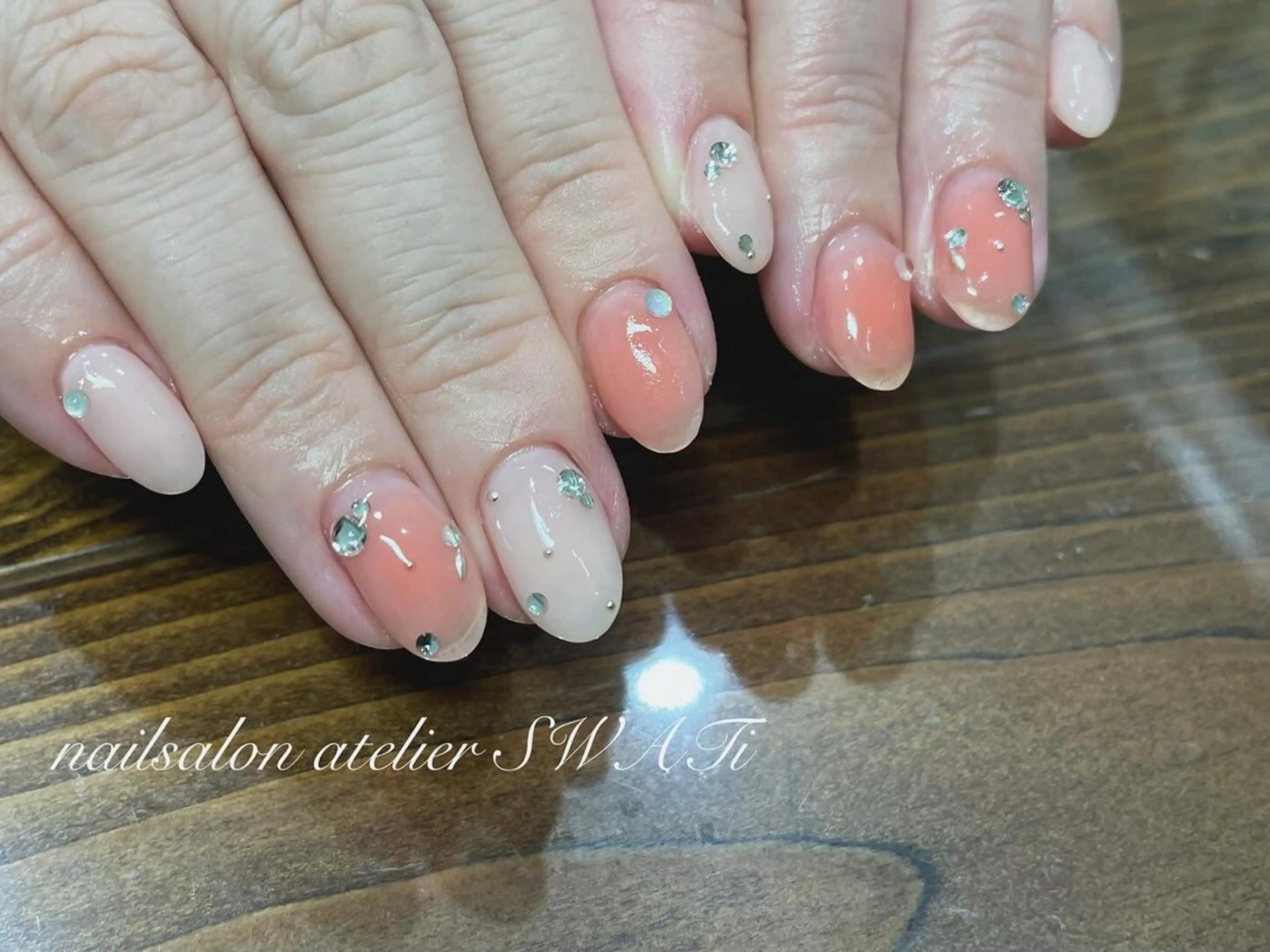 ネイル ヘアーサロン大野所属・nailsalon SWATiのネイルデザイン