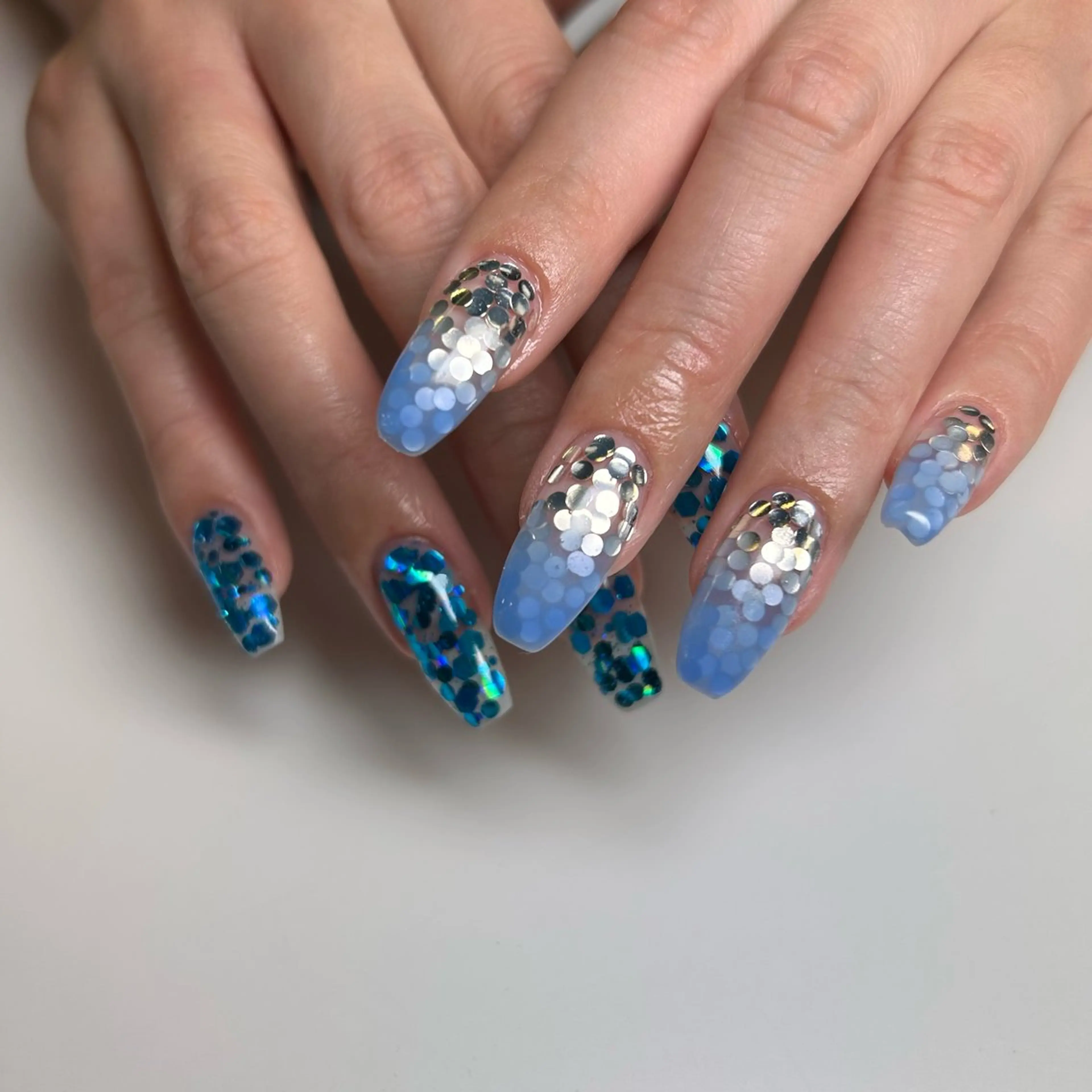 ネイル ハンドネイル 恒川 みなみのネイルデザイン