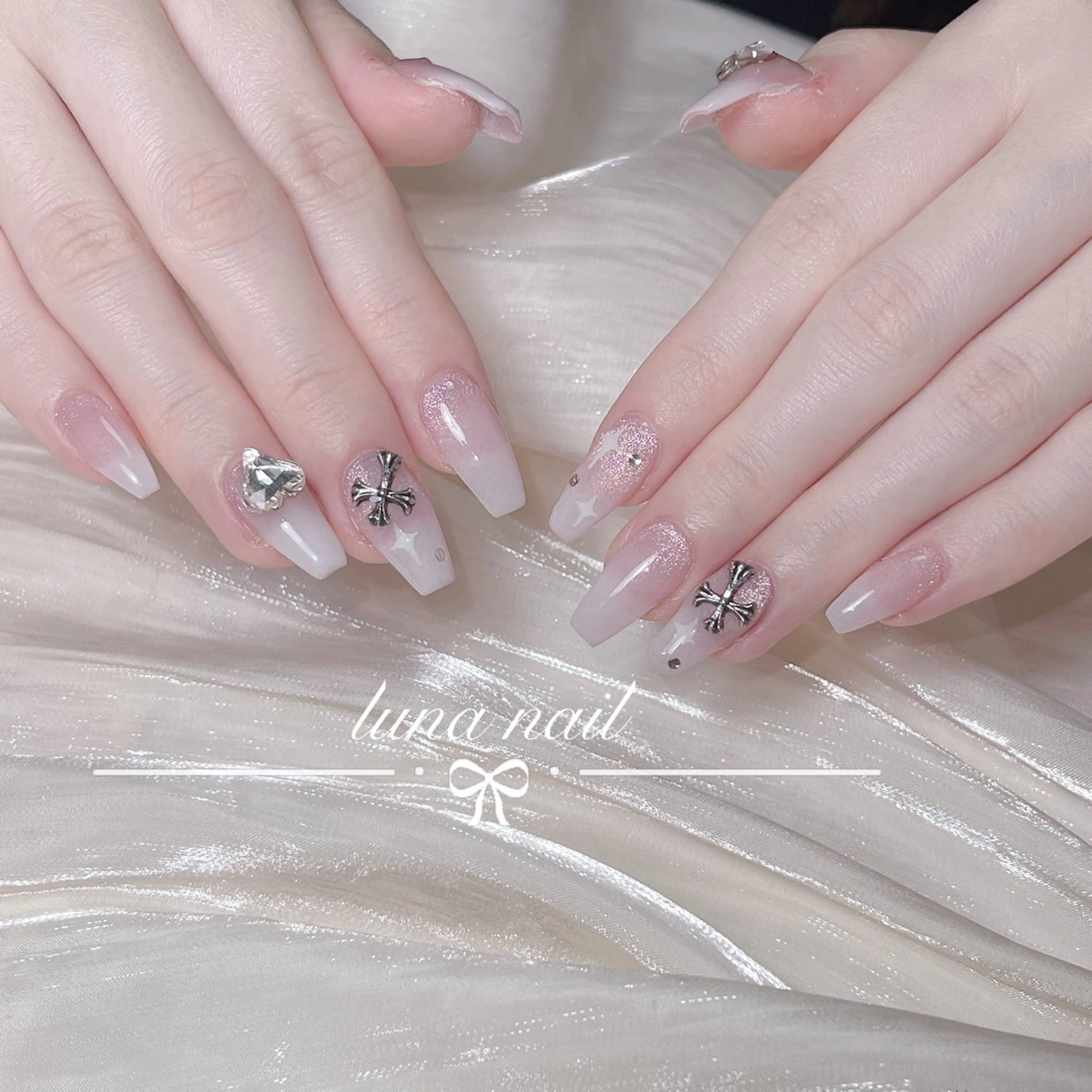 ネイル luna nail ＆eyelashのネイルデザイン