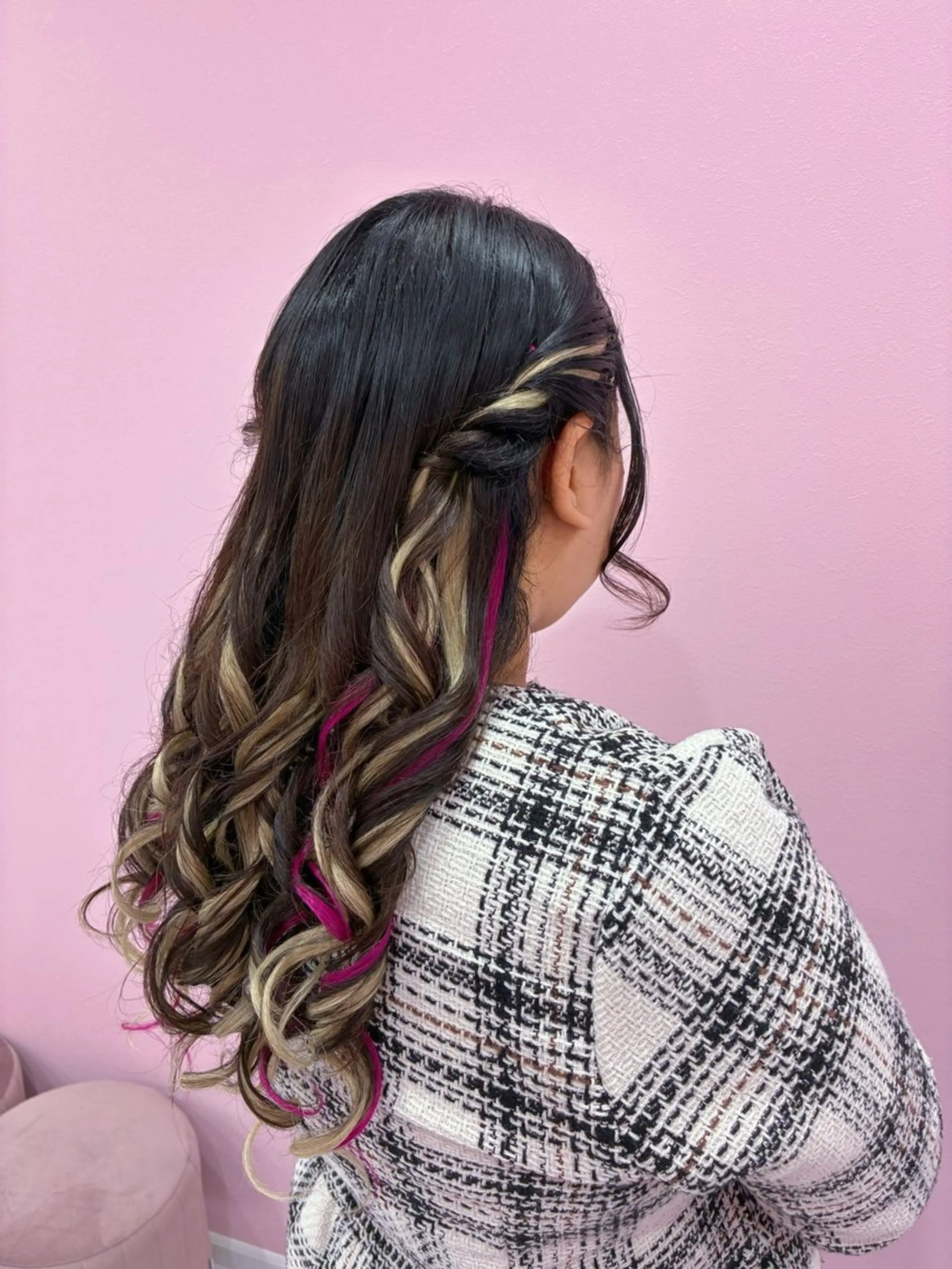 ロング ヘアアレンジ Set Salon Mémoire by miuprierre所属・推し活🪄🩷 川上 佳奈のヘアスタイル