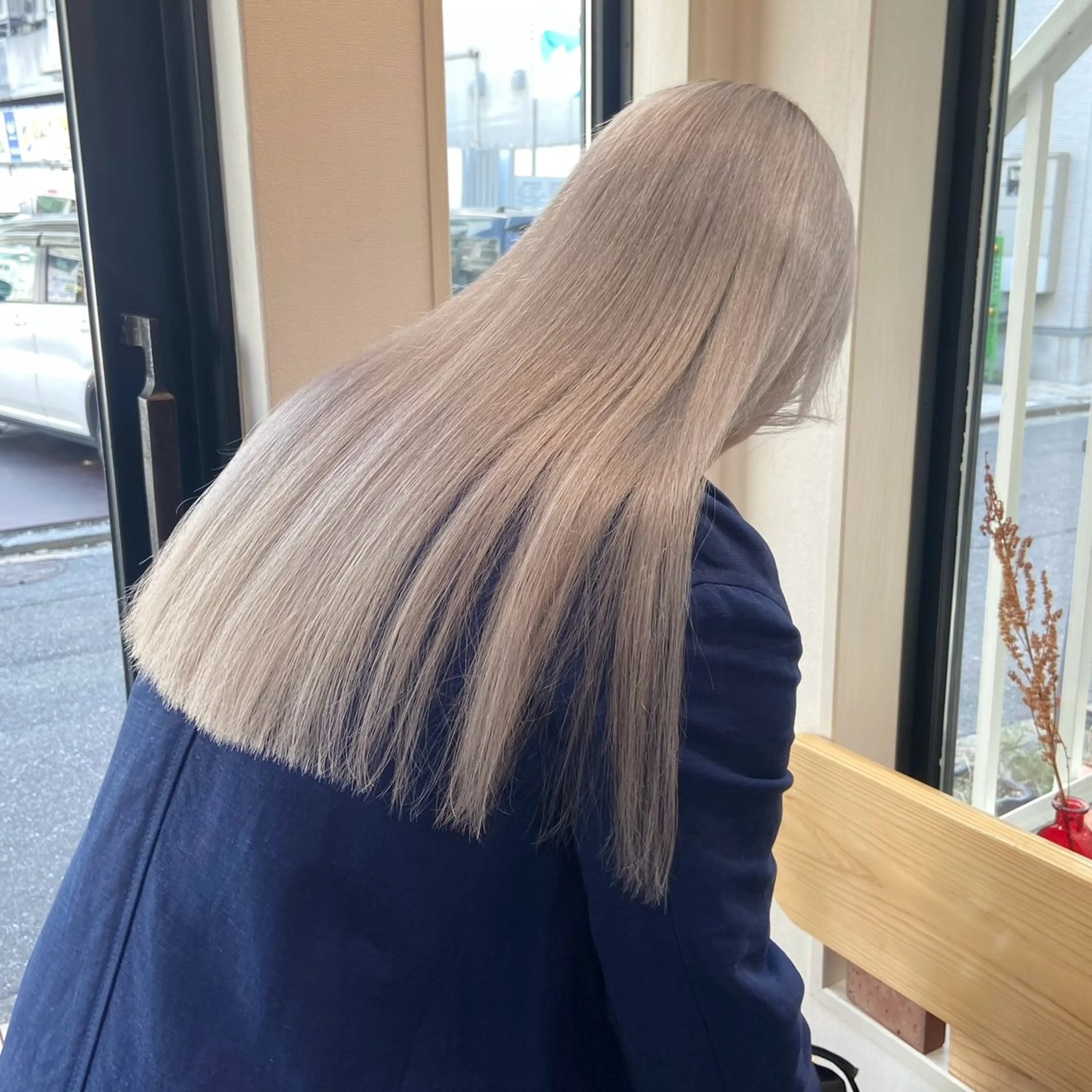 ✨ミニモ特別価格✨　ブリーチありダブルカラー＋最上級ウルトワトリートメント🦋の写真