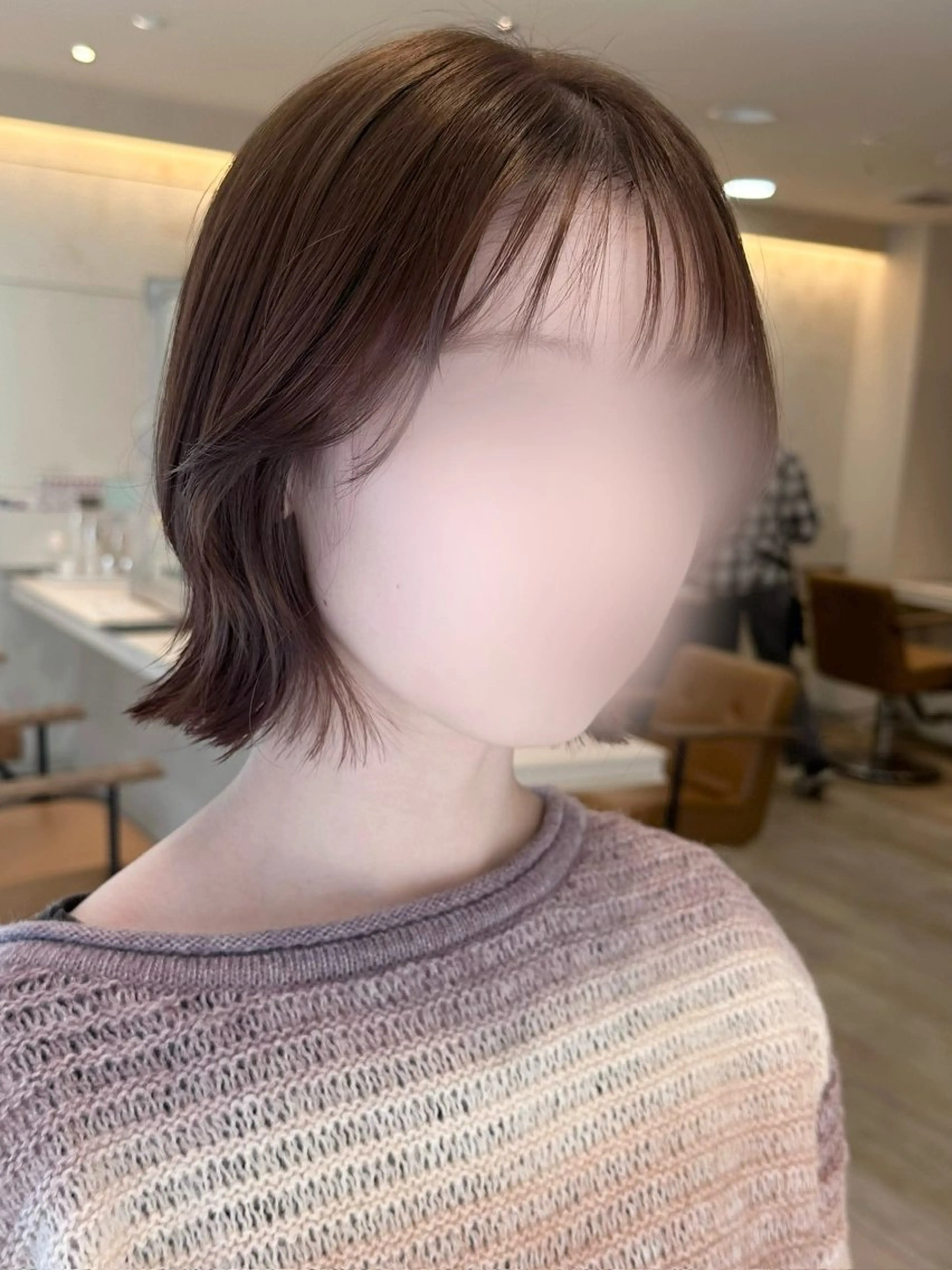 ミディアム カラー ヘアアレンジ ブラウンカラー 透明感カラー ボブ くびれヘア 顔周りカット 韓国ヘア/レイヤー 顔周りカット/ユキナのヘアスタイル