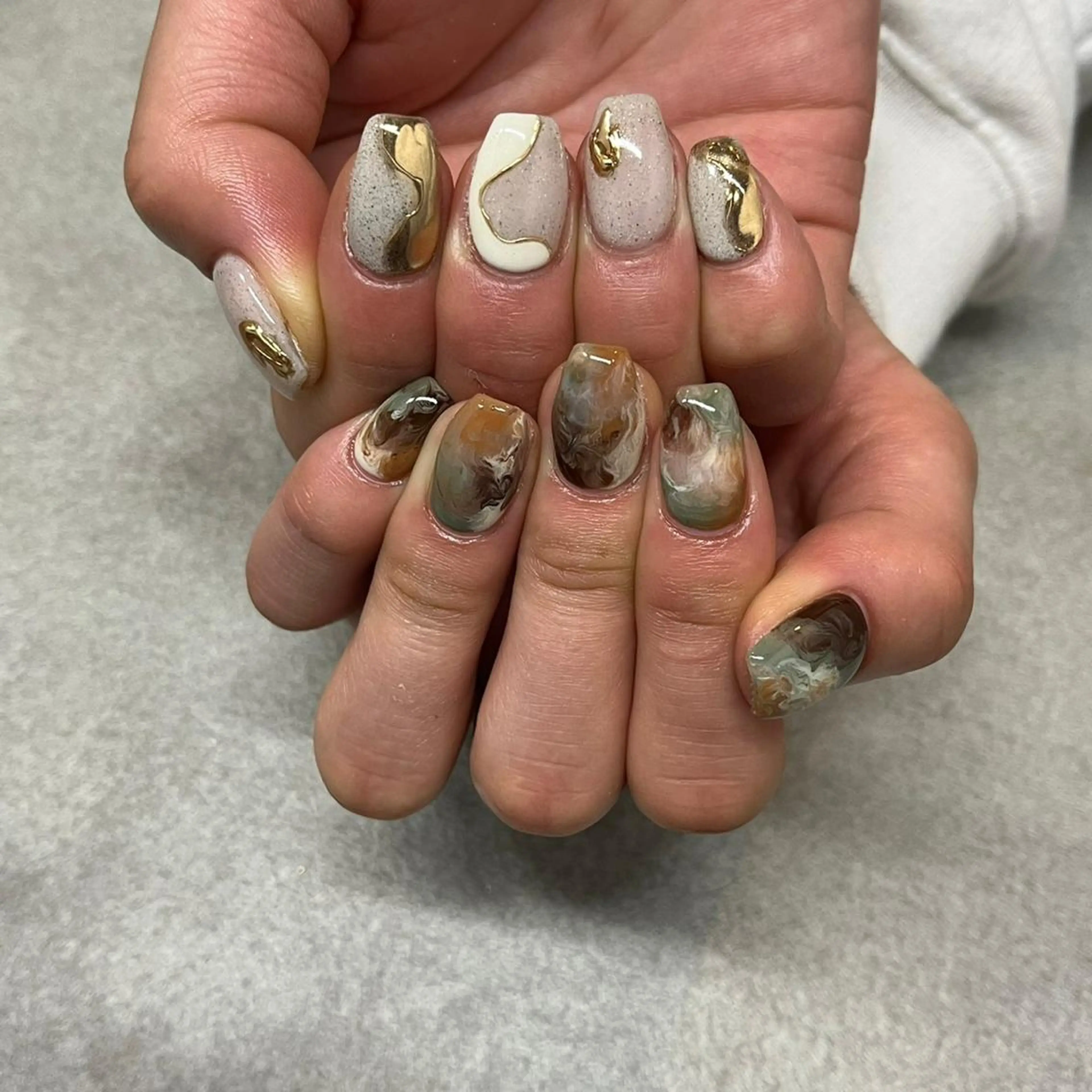 ネイル ニュアンスネイル 【やり放題専門店】 スカルプ＆長さ出しのネイルデザイン