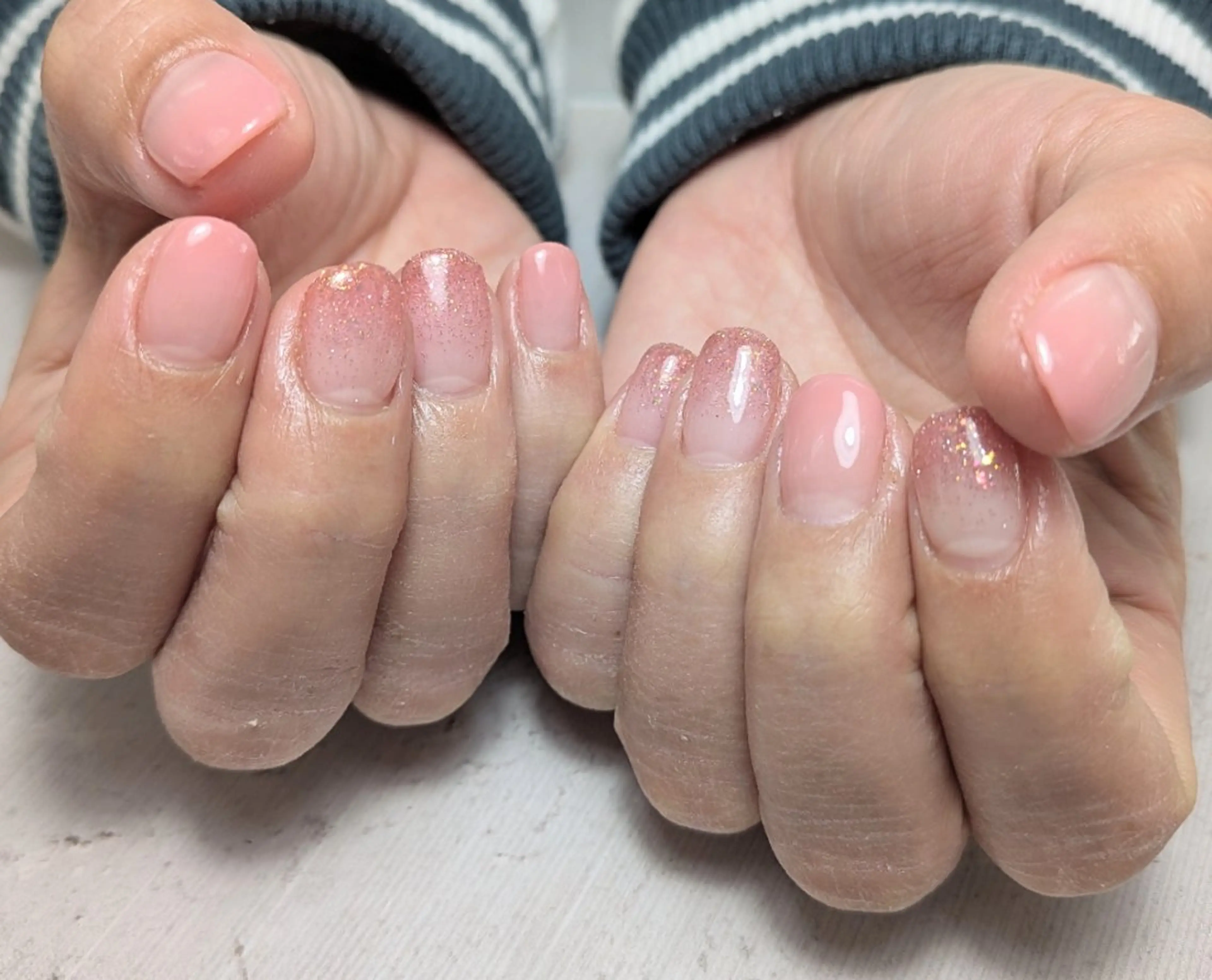 ネイル グラデーション 春ネイル nail salon elm.所属・nail salon elm. まゆこのネイルデザイン