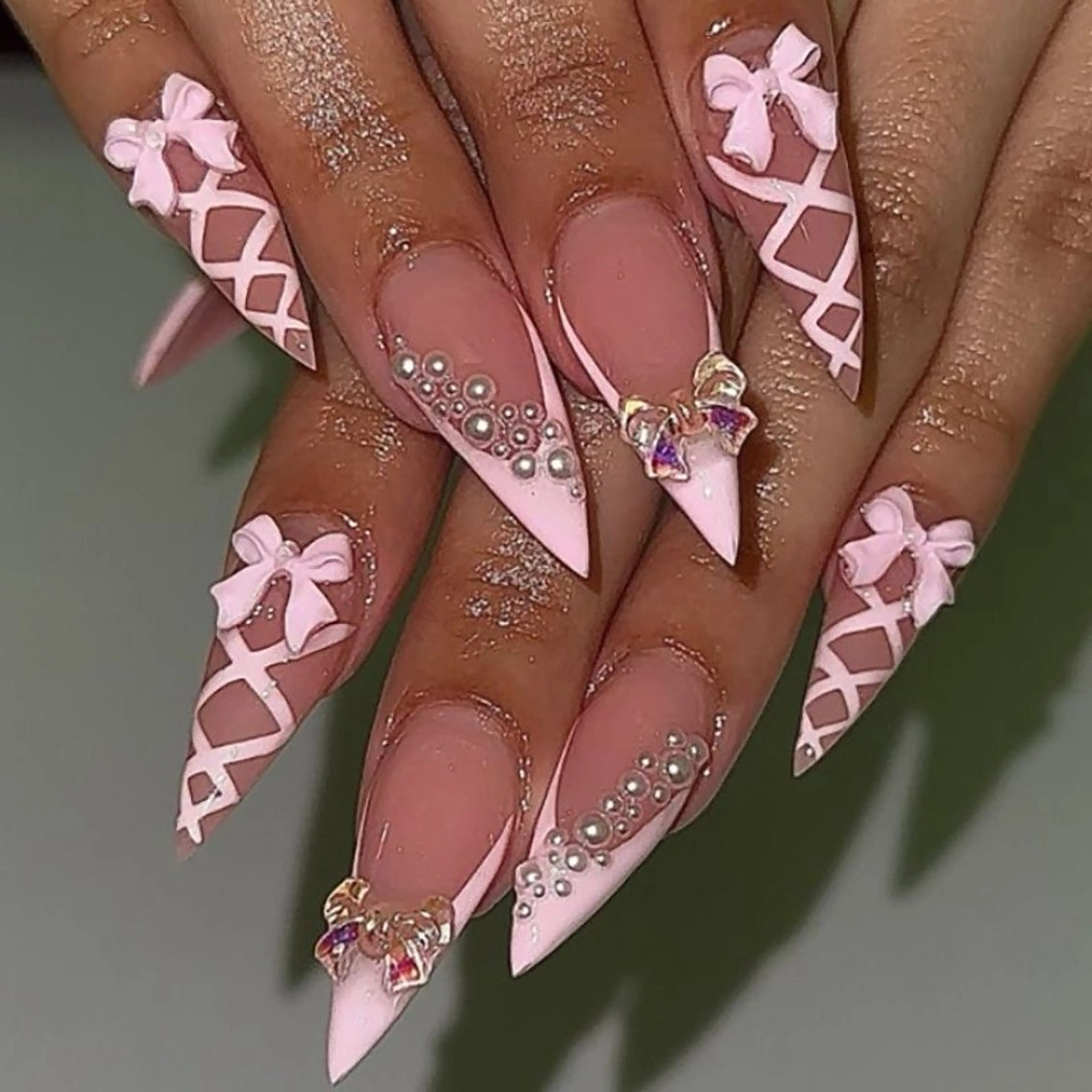 ネイル アートネイル 長さ出し ジェルネイル マグネットネイル ニュアンスネイル ハンドネイル Cloudy Chan 歌舞伎町のネイルデザイン