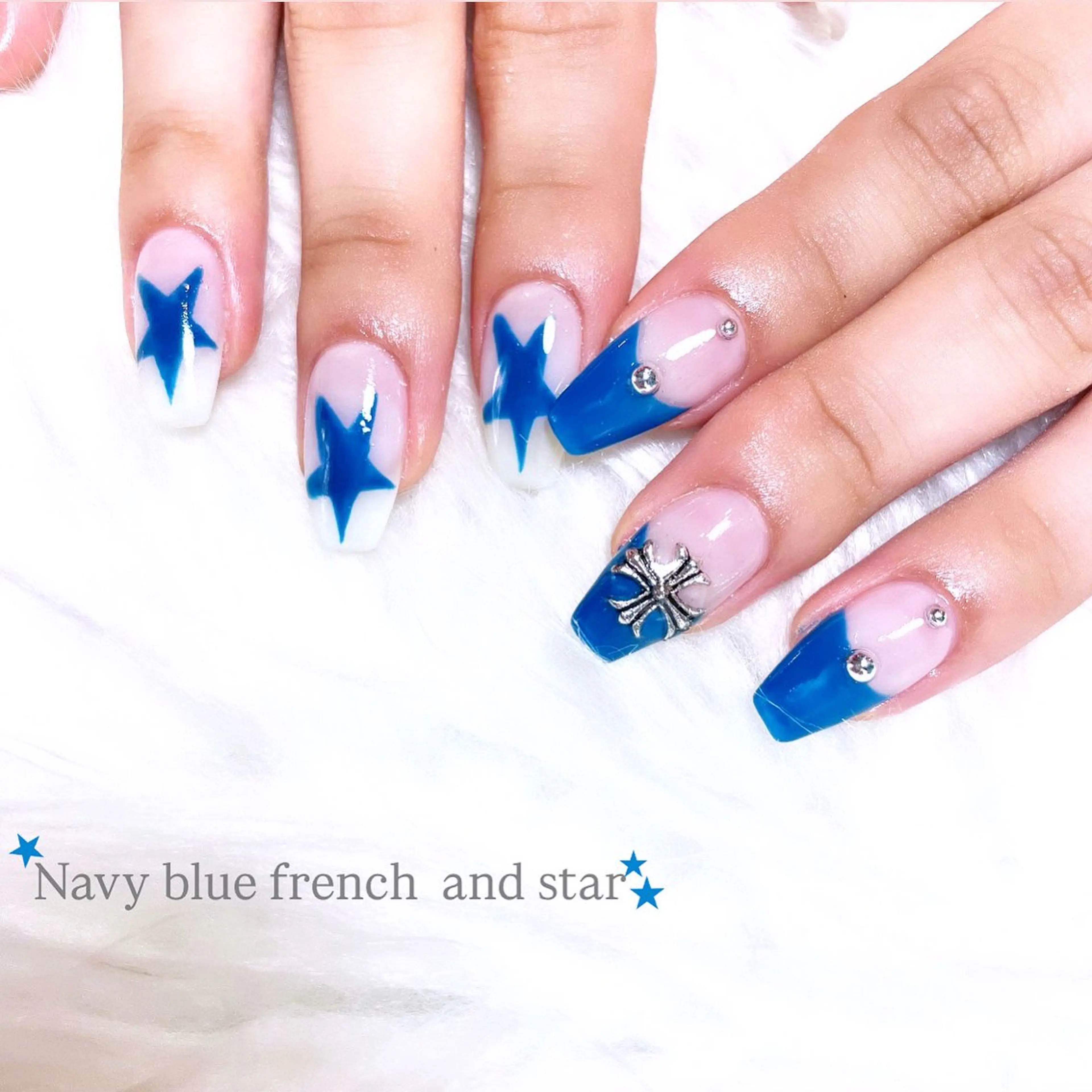 ネイル アートネイル ネイビー ハンドネイル キラオメ Neneのネイルデザイン