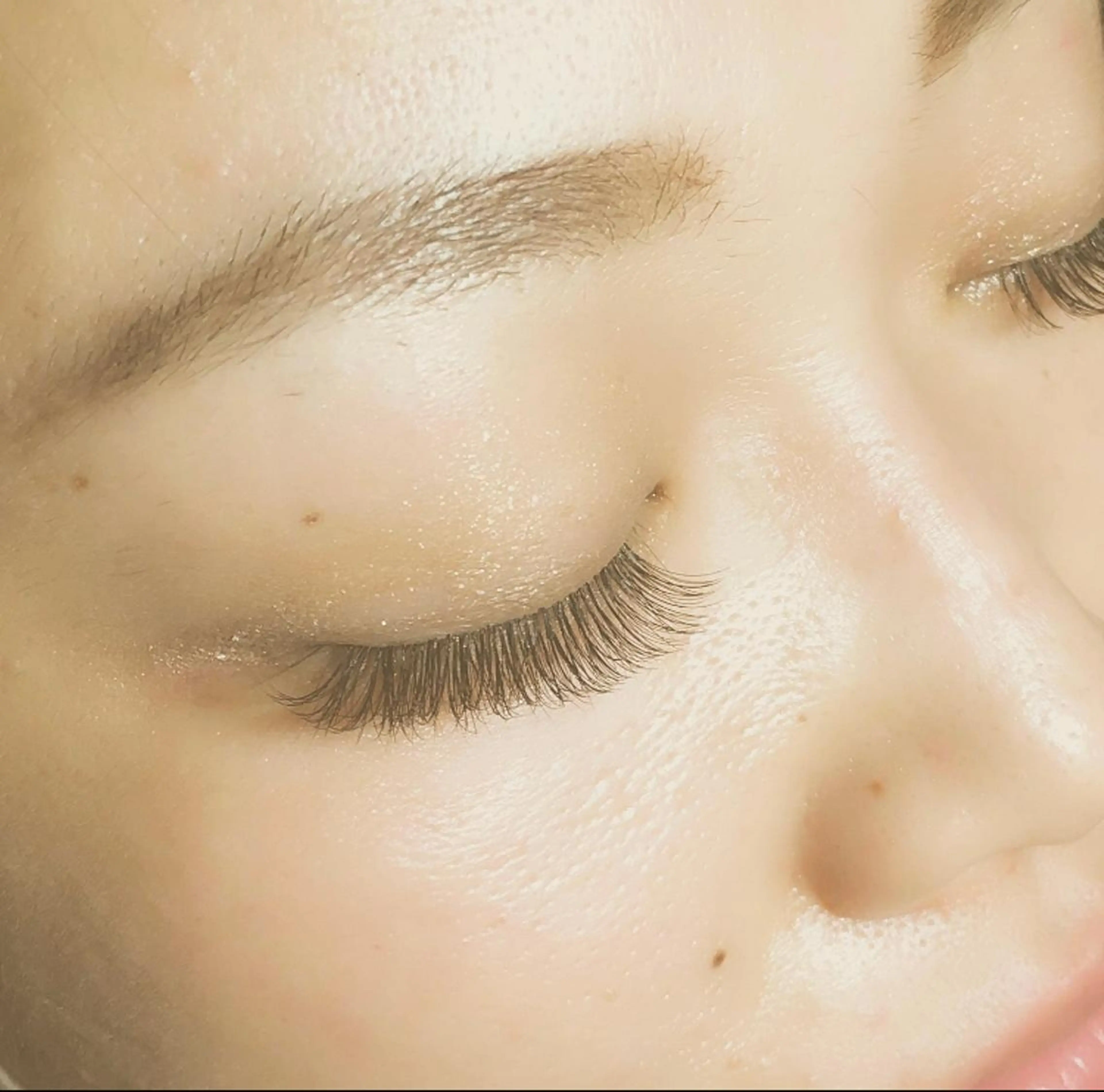 【抜け感を叶える】 ボリュームラッシュ 100束の写真