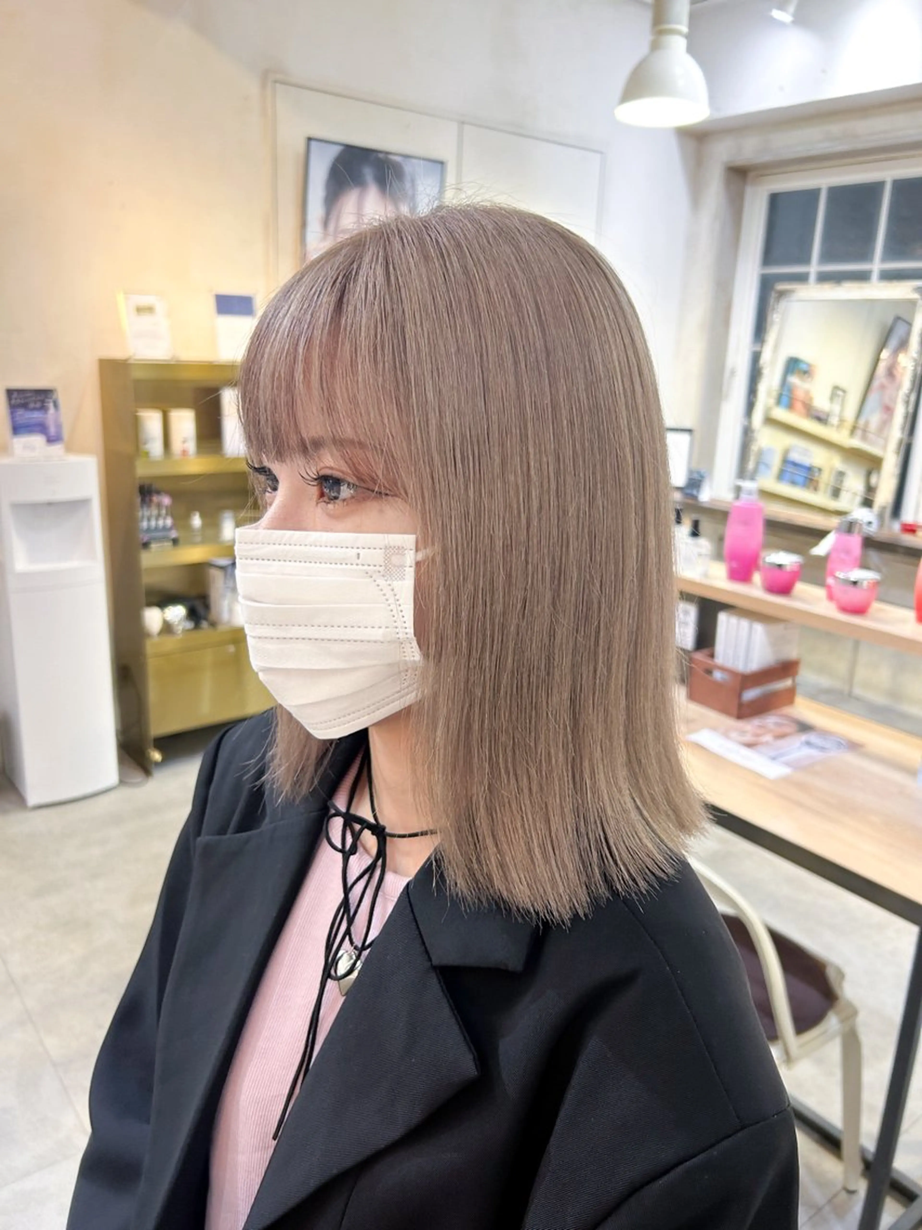 カラー ベージュカラー ブリーチ ミルクティーベージュ レイヤー×ブリーチ/ パーマ/ﾘｭｳﾄのヘアスタイル