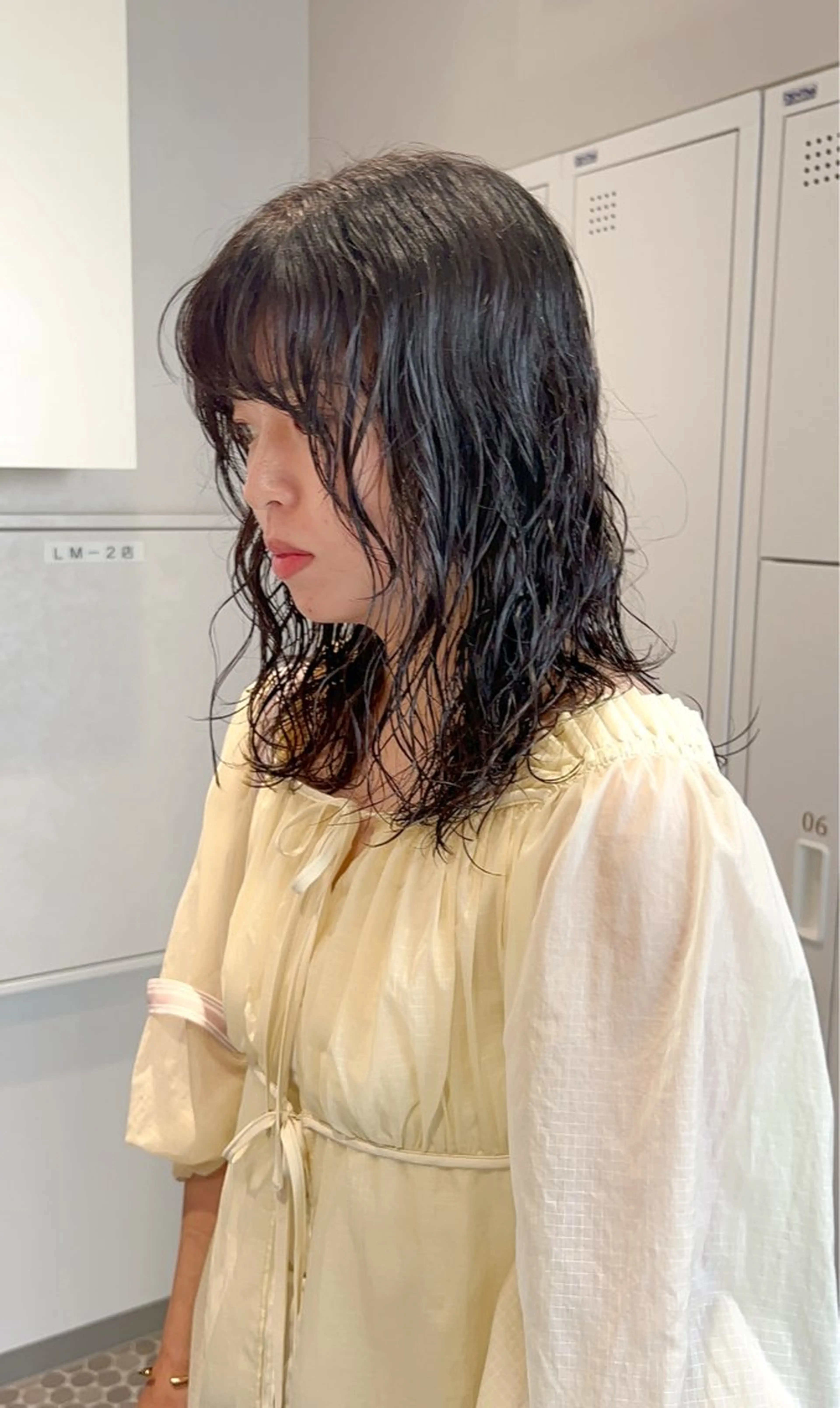 ミディアム カラー パーマ ミディアムパーマ カット ヘアカラー パーマ トリートメント 樋野 亮のヘアスタイル