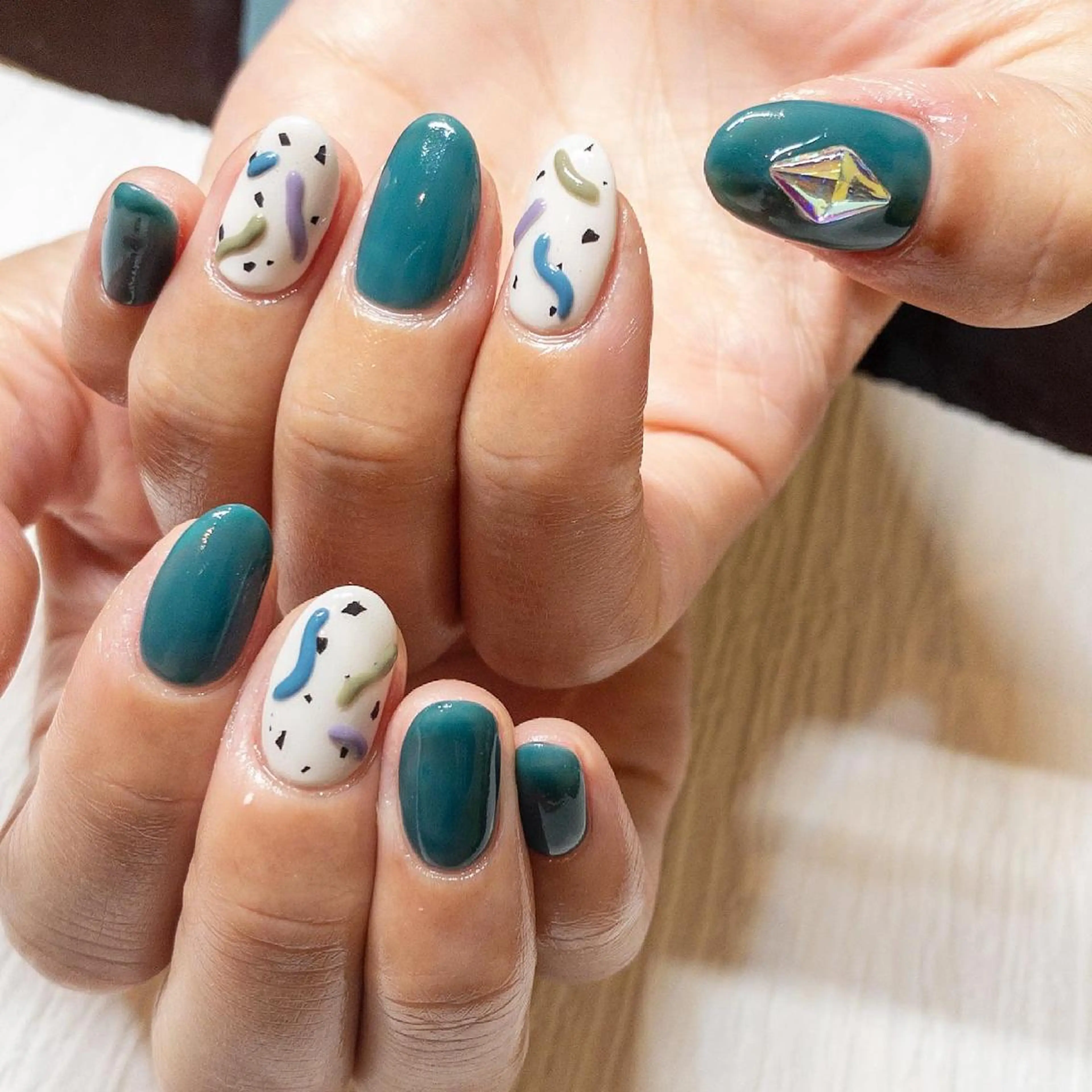 ネイル rokunana 佐野のネイルデザイン