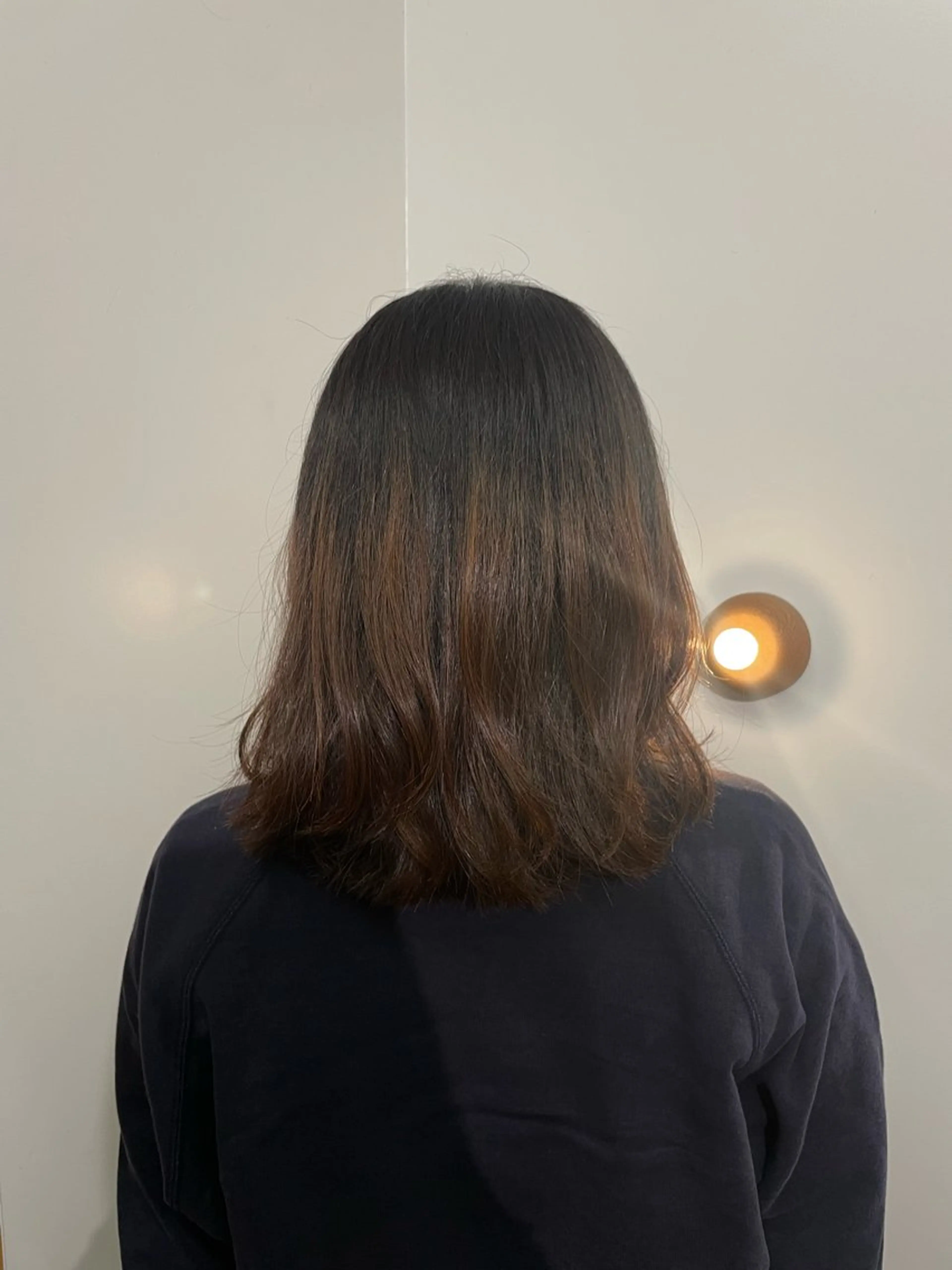 ミディアム レイヤーカット 蓑輪 璃央のヘアスタイル