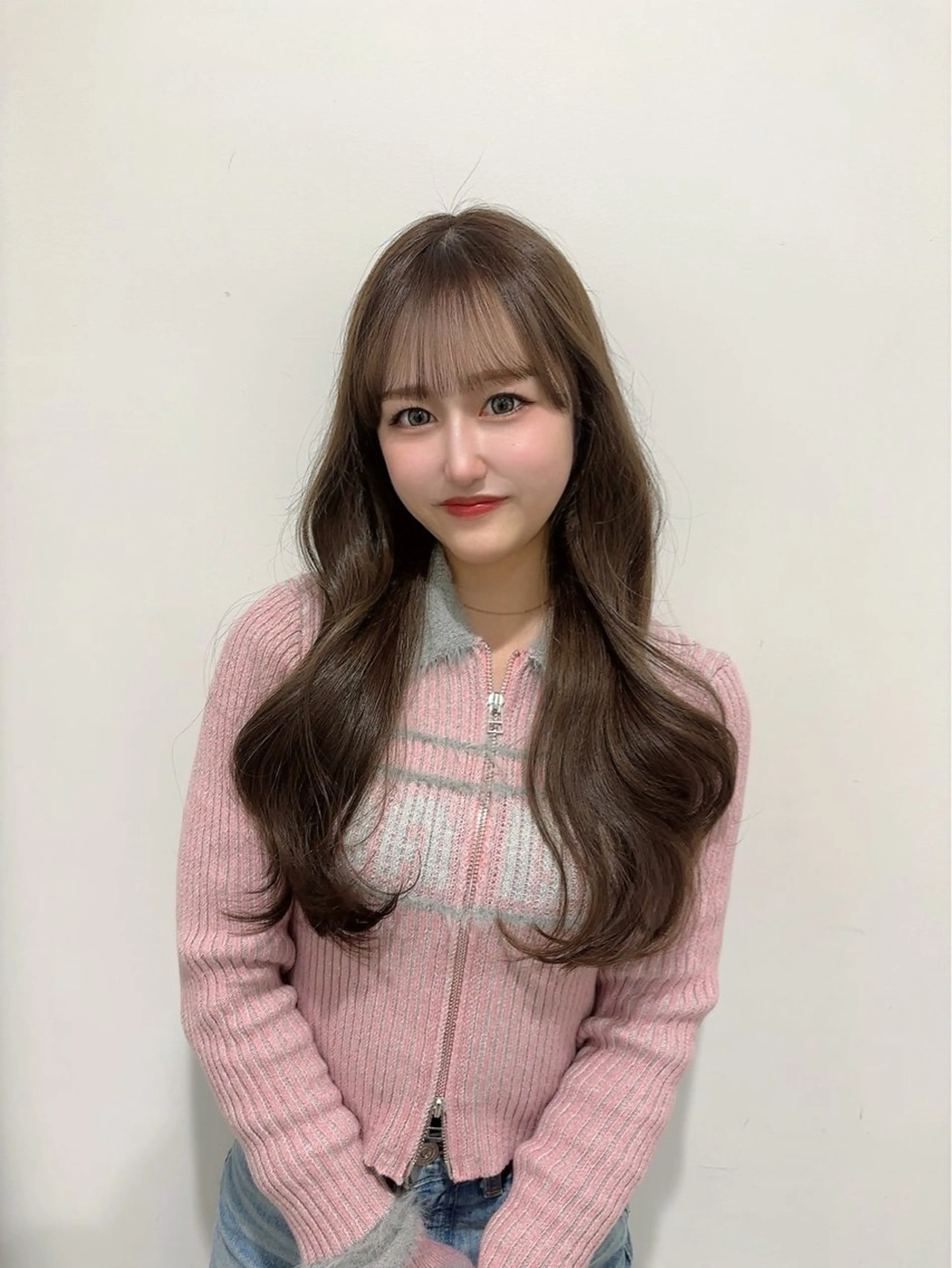 ロング カラー ブリーチ ダブルカラー グレージュ ヘーゼル ブリーチなしカラー カット ヘアカラー 韓流トレンドヘア 🎀RINAKO🎀のヘアスタイル