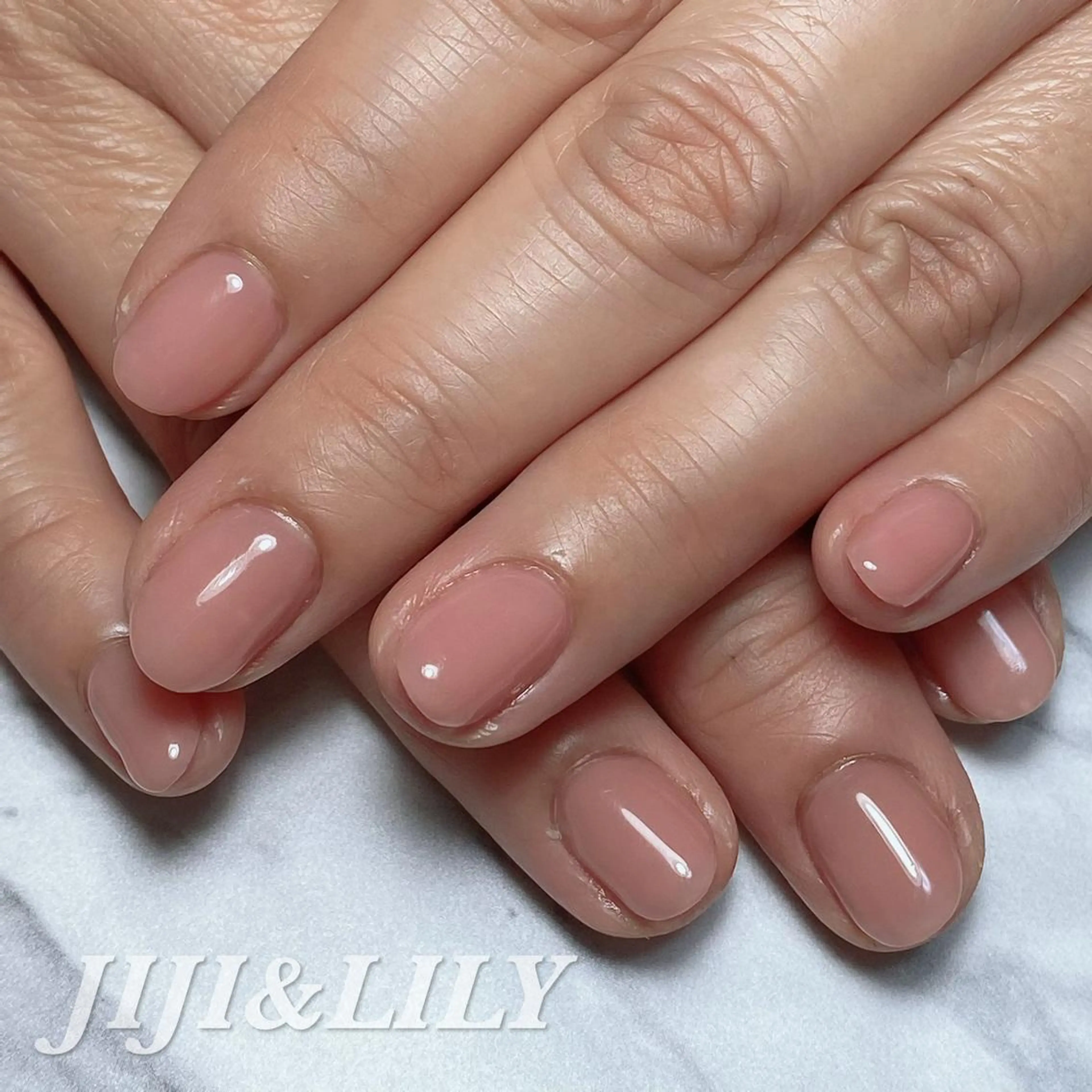 【期間限定】初回他店オフ無料❣️爪に優しい弱酸性ジェル使用✨ワンカラー、ラメグラデーションの写真