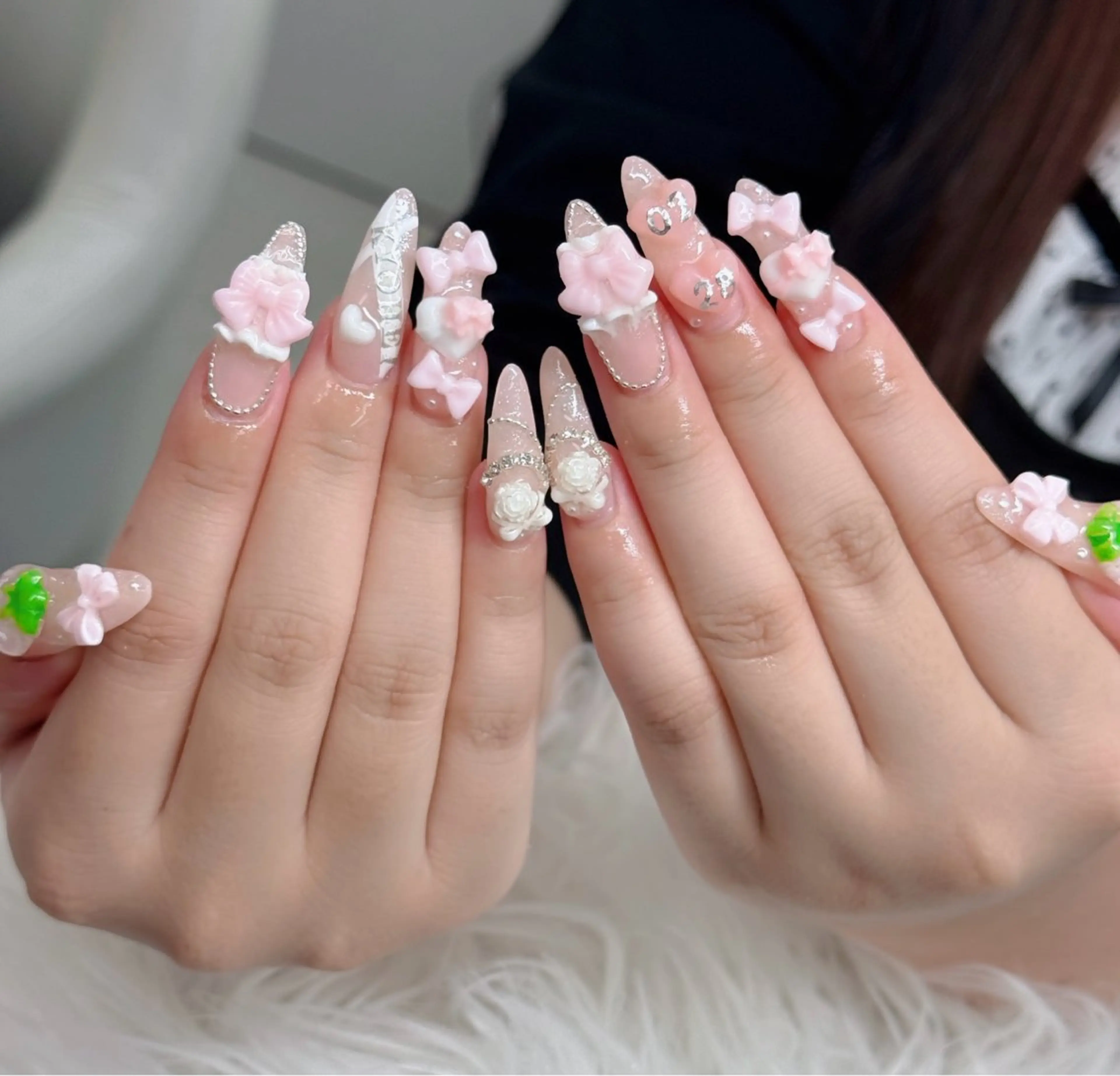 ネイル フットネイル フレンチネイル グラデーション 韓国ネイル ロングネイル Hani Nail Salonのネイルデザイン