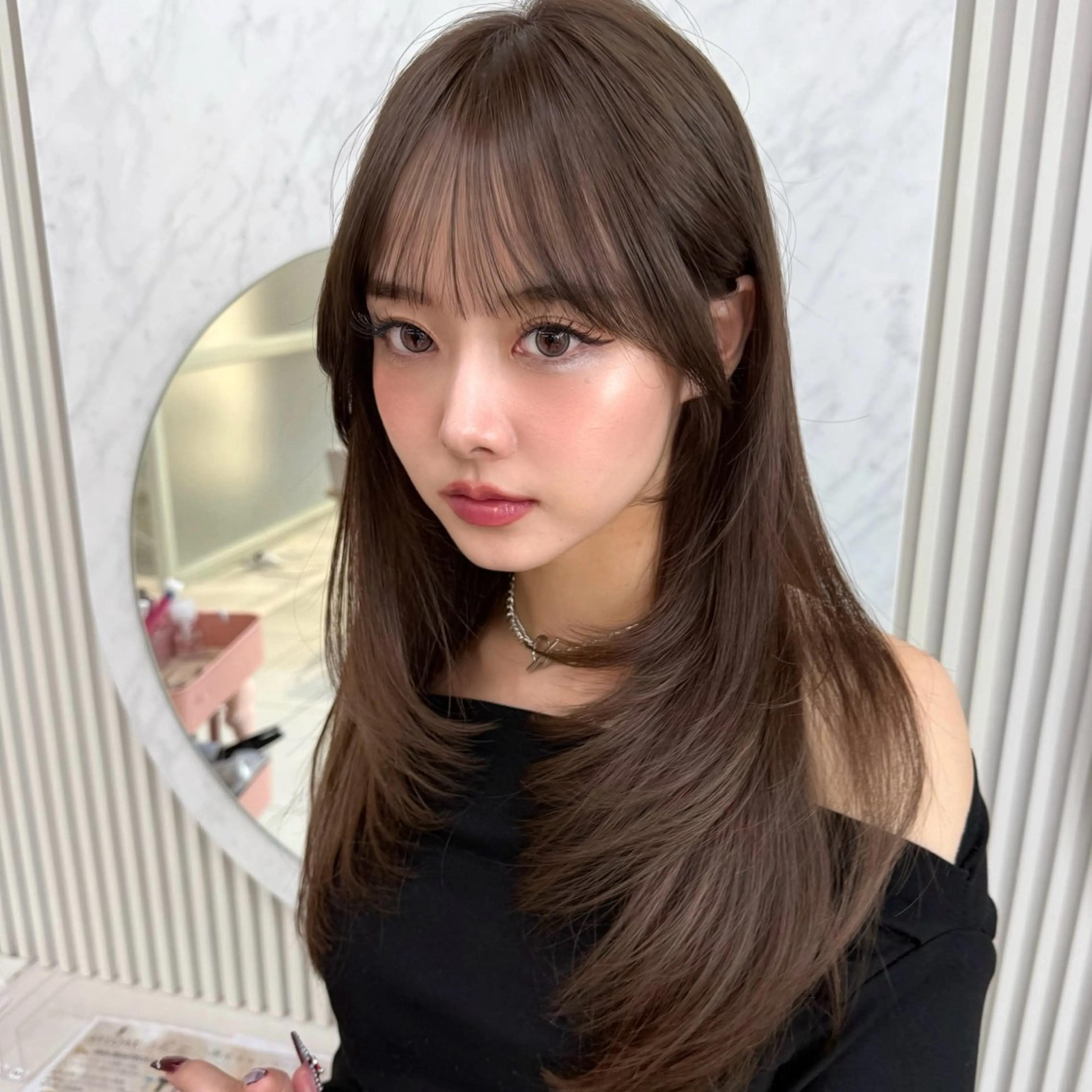 セミロング カラー カット ヘアカラー トリートメント 似合わせレイヤー 透明感カラーのヘアスタイル