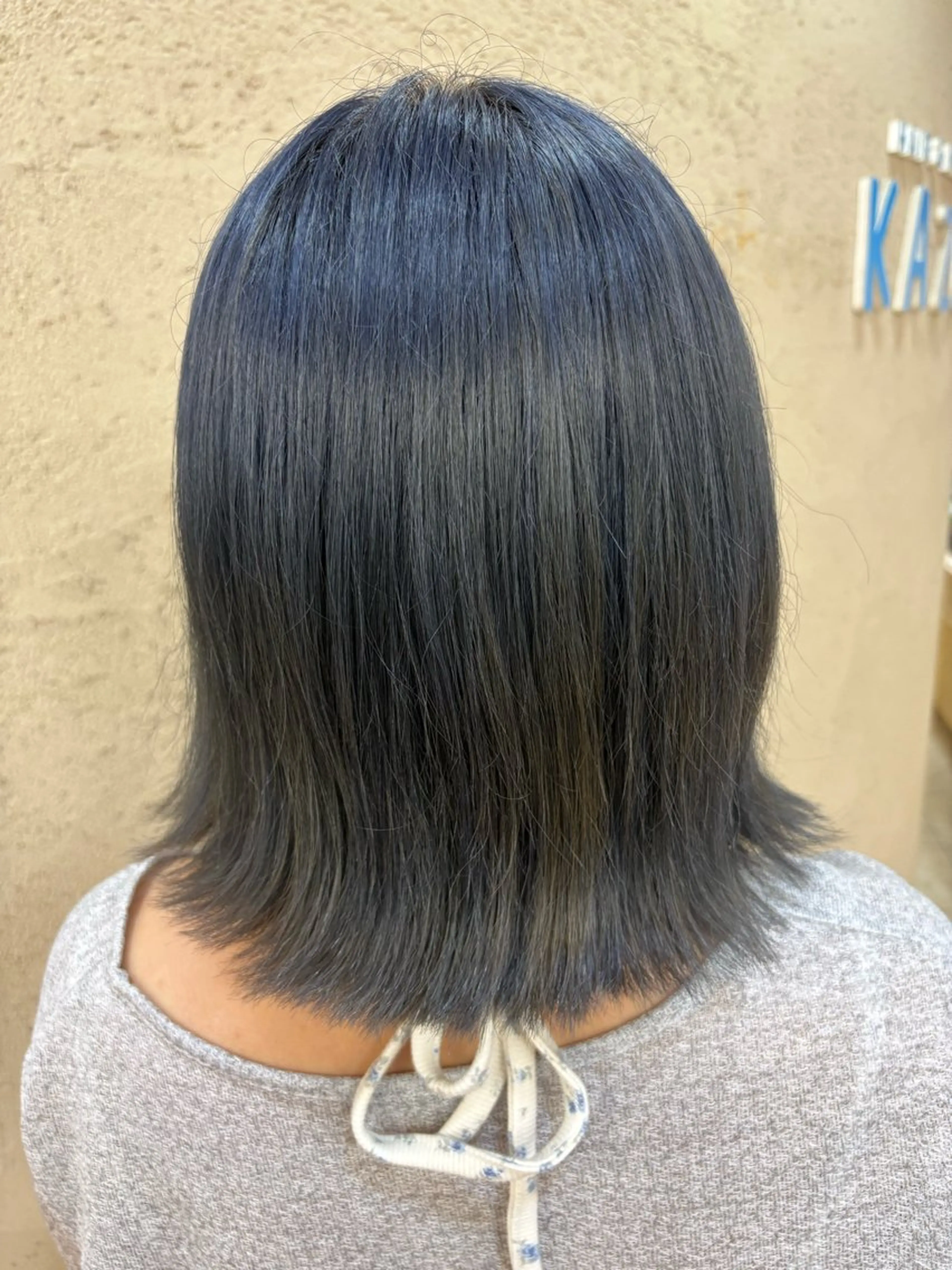 カラー ブルーカラー 透明感カラー KAZU satokoのヘアスタイル