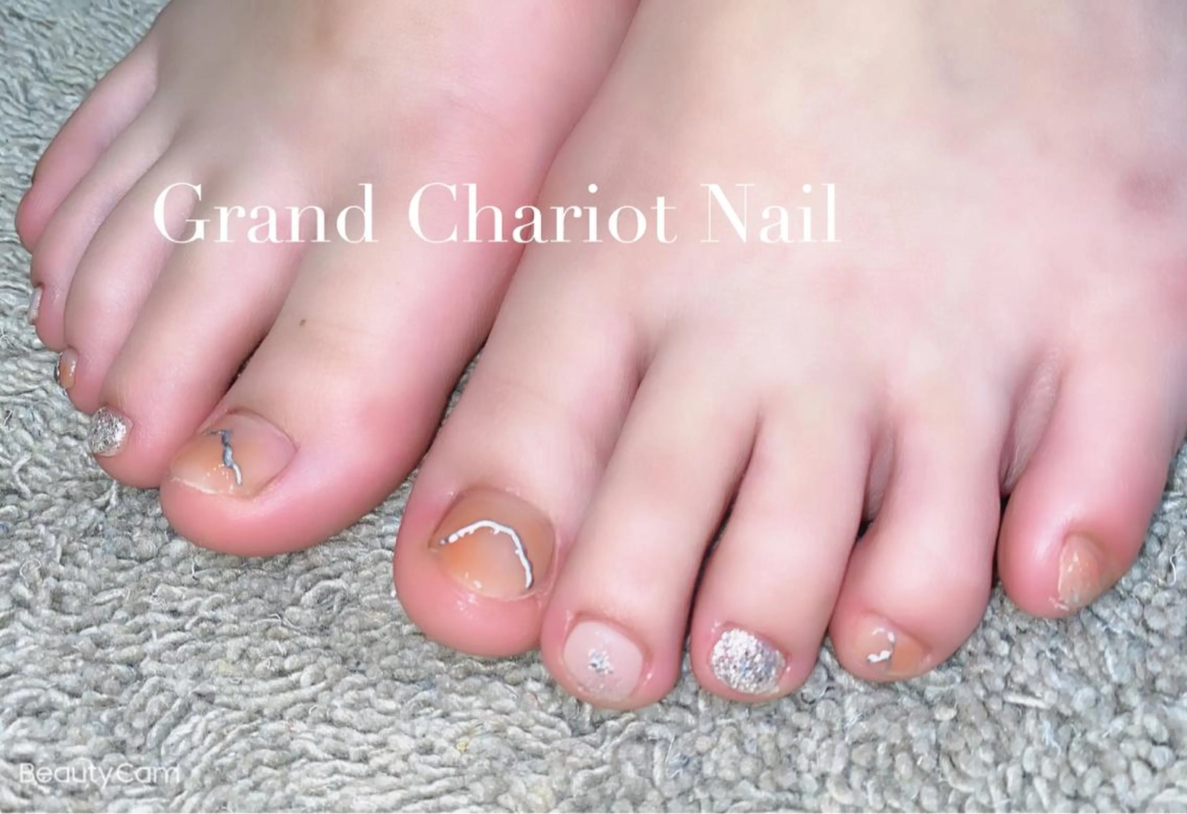 ネイル ハンドネイル NORA nail UMEDAのネイルデザイン