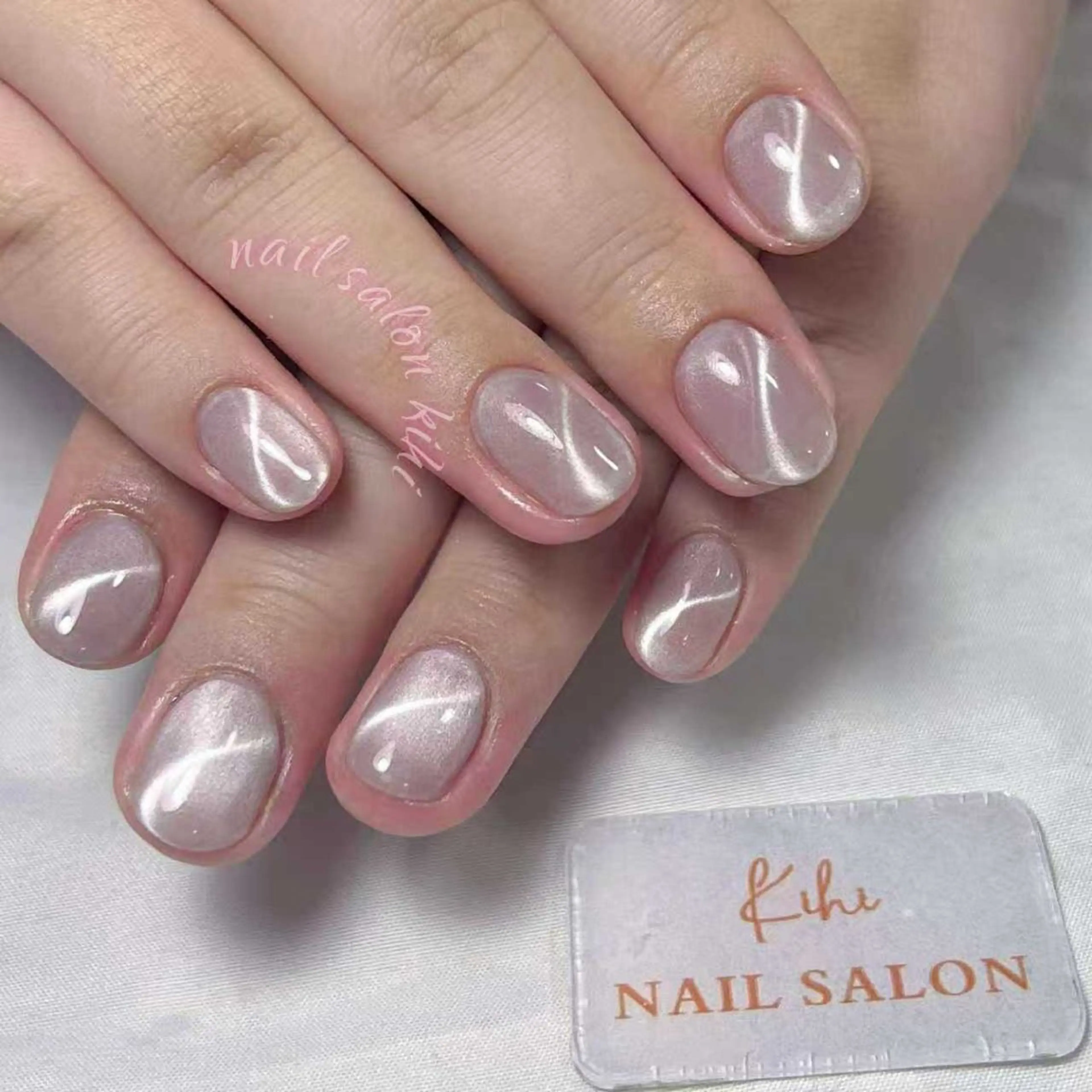 🉐🉐【ソフトオフ無料】マグネットトレンドネイル【磁石で10種類デザイン】の写真